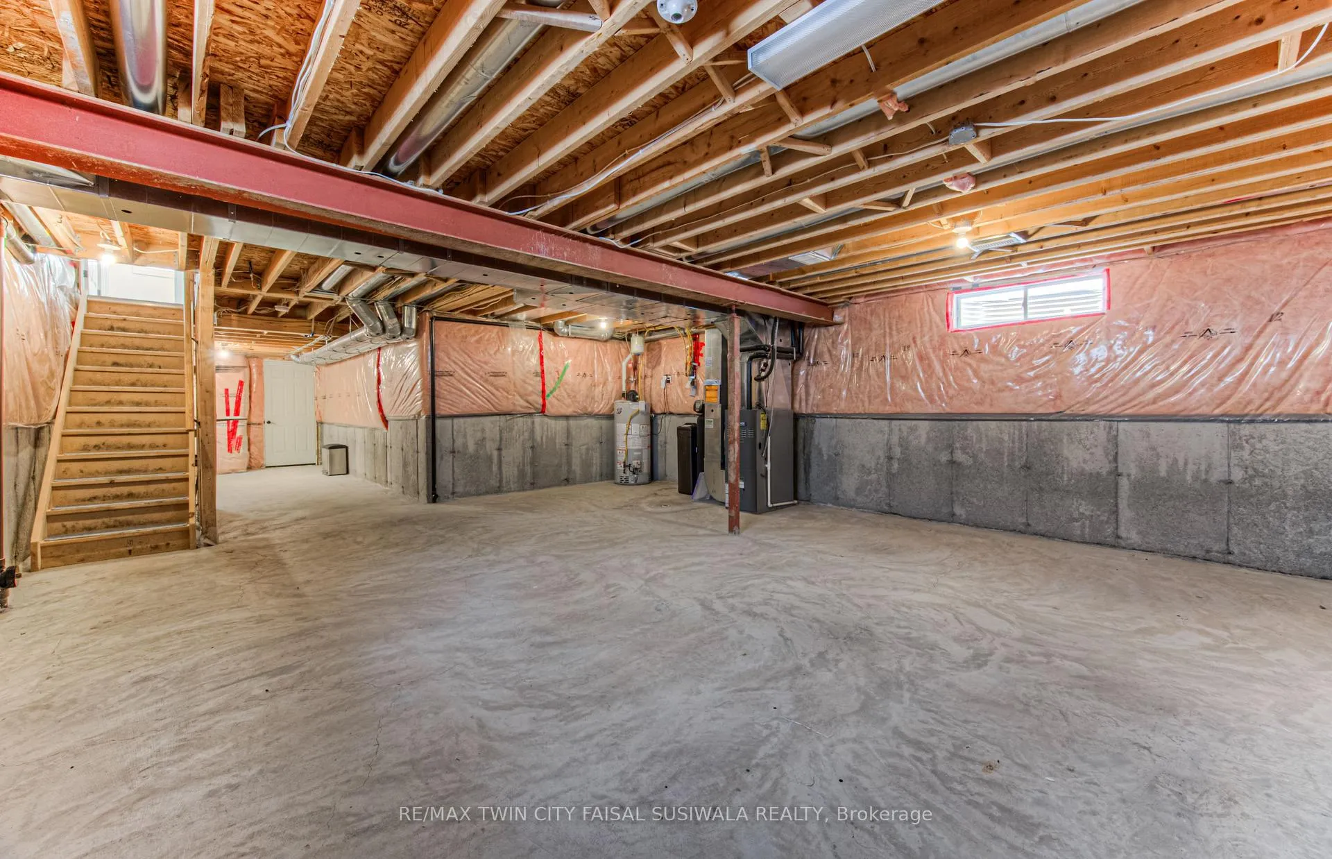 Photo 19 of 94 Sophia Crescent, Kitchener, Huron Park — HOMEH