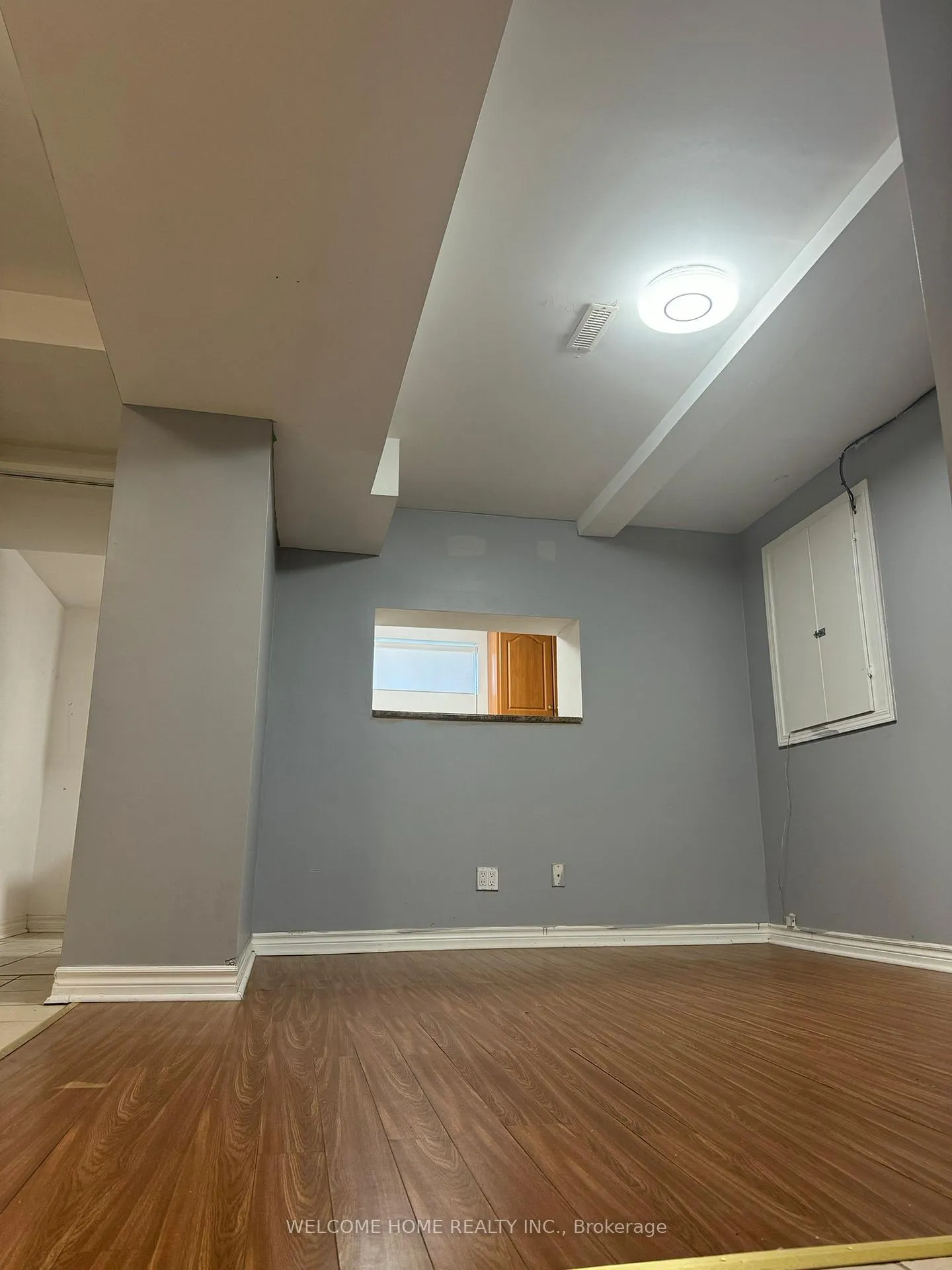 Photo 4 of 31 Chart Avenue, Vaughan, Vellore Village — HOMEH