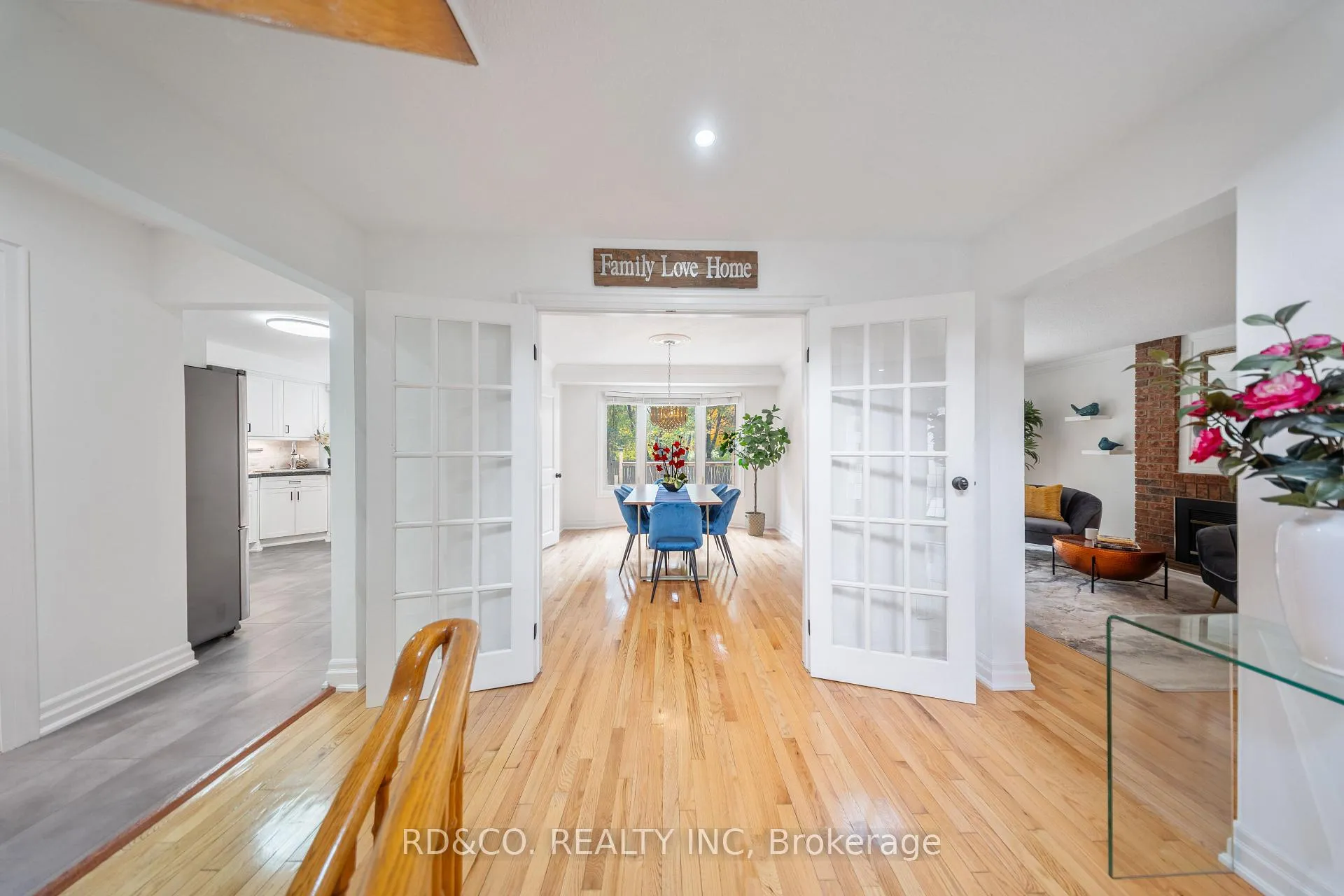 Photo 3 of 2102 Liverpool Road, Pickering, Liverpool — HOMEH
