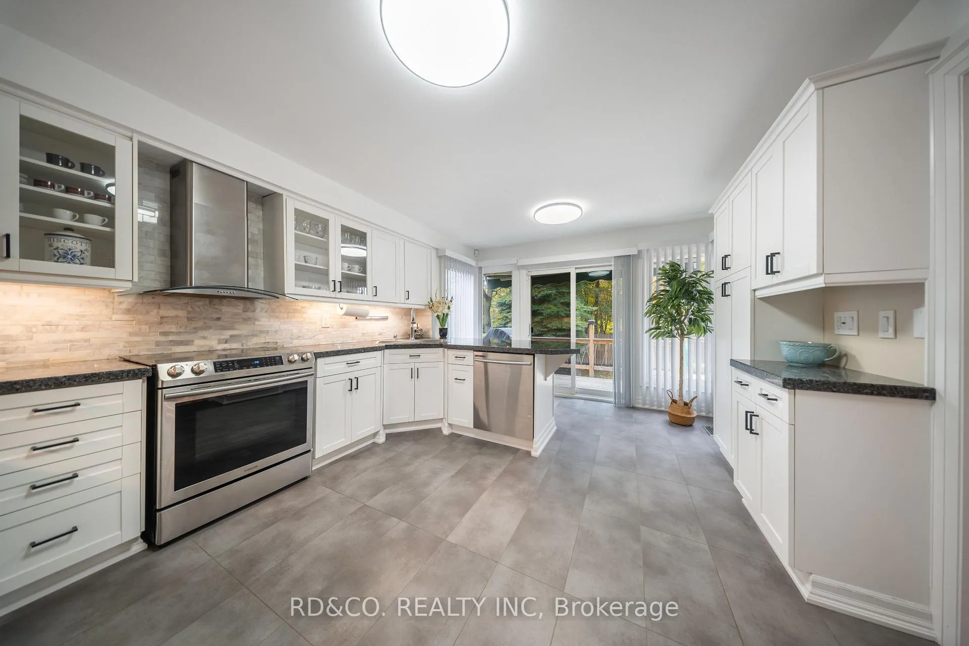 Photo 14 of 2102 Liverpool Road, Pickering, Liverpool — HOMEH