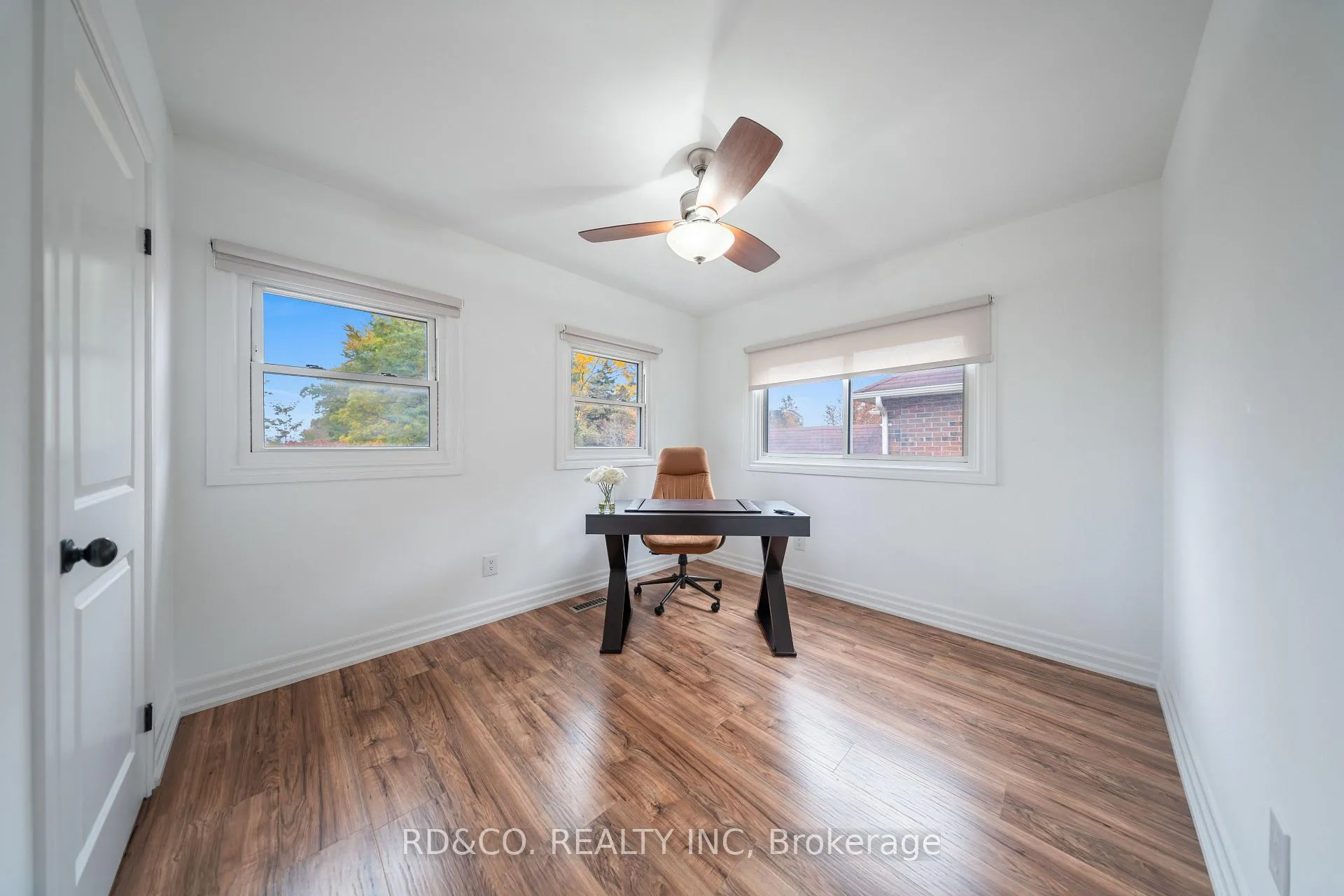 Photo 34 of 2102 Liverpool Road, Pickering, Liverpool — HOMEH