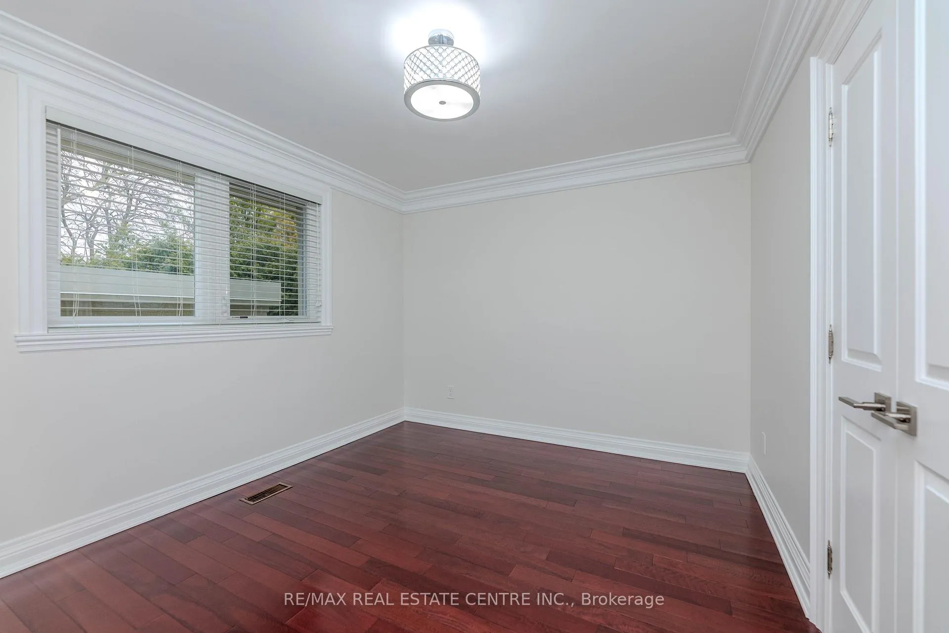 Photo 15 of 44 Burwick Avenue, Vaughan, West Woodbridge — HOMEH