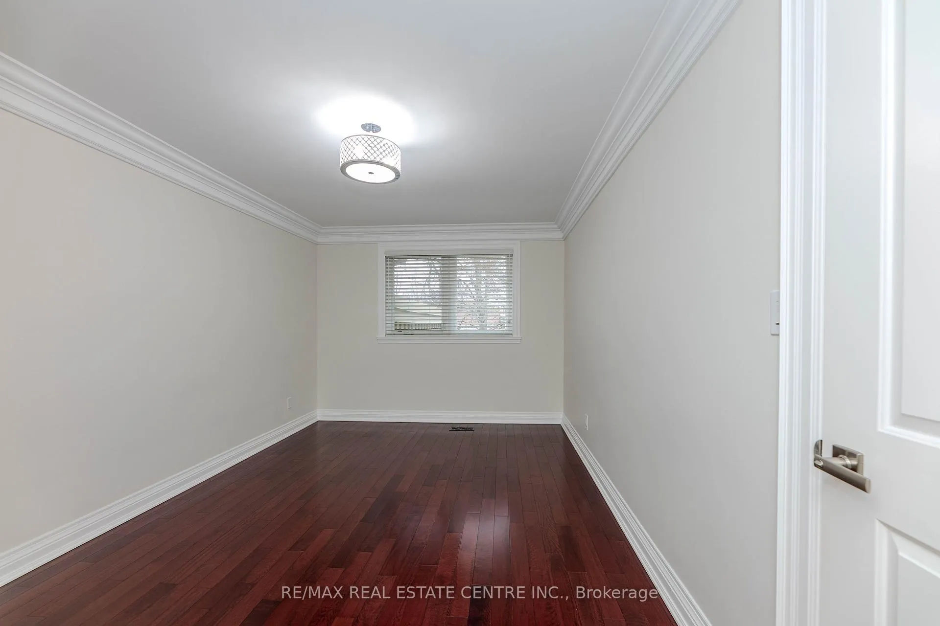 Photo 17 of 44 Burwick Avenue, Vaughan, West Woodbridge — HOMEH
