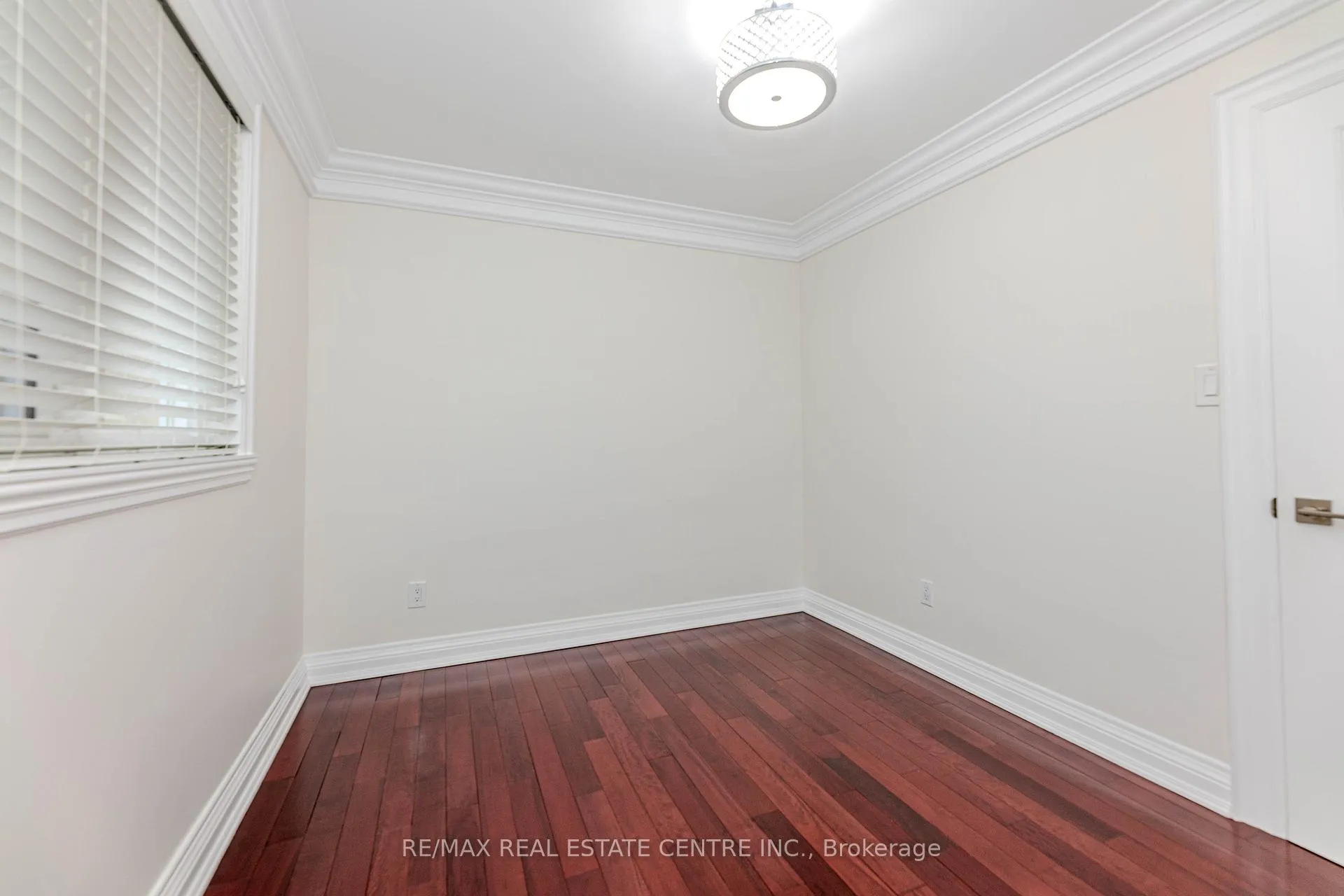 Photo 20 of 44 Burwick Avenue, Vaughan, West Woodbridge — HOMEH