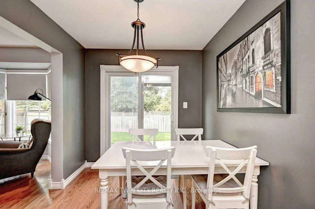 Photo 5 of 347 Bushview Crescent, Waterloo — HOMEH