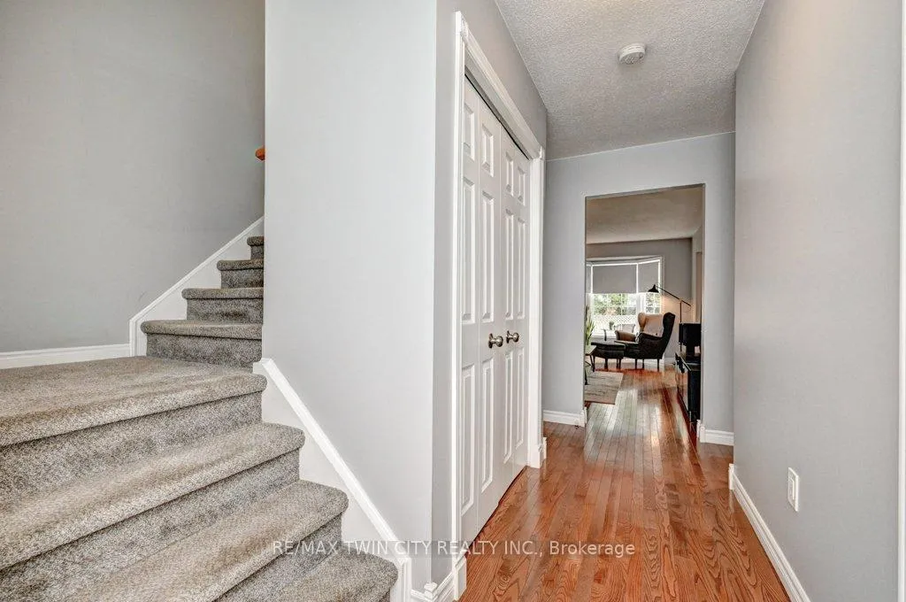 Photo 19 of 347 Bushview Crescent, Waterloo — HOMEH