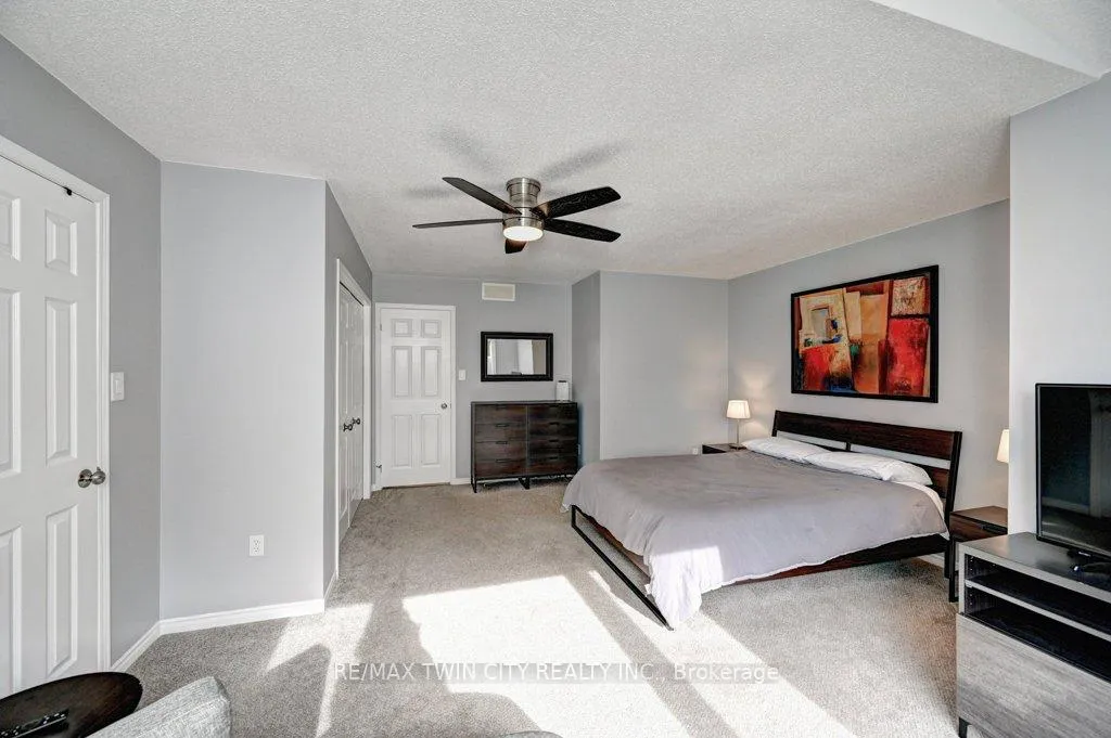 Photo 23 of 347 Bushview Crescent, Waterloo — HOMEH