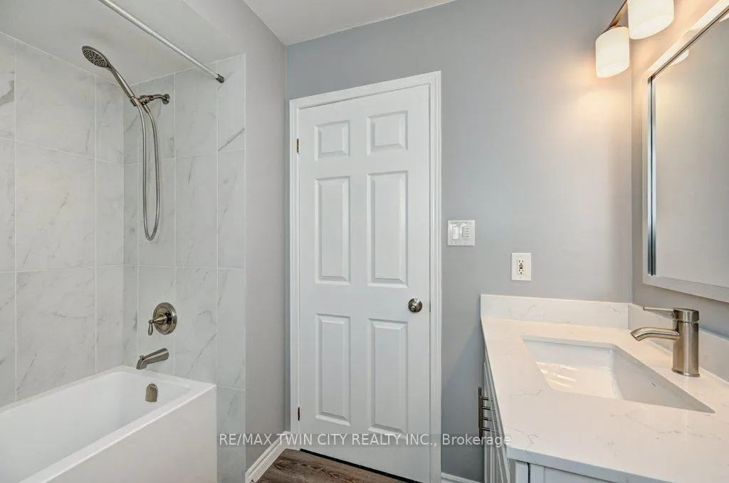 Photo 28 of 347 Bushview Crescent, Waterloo — HOMEH