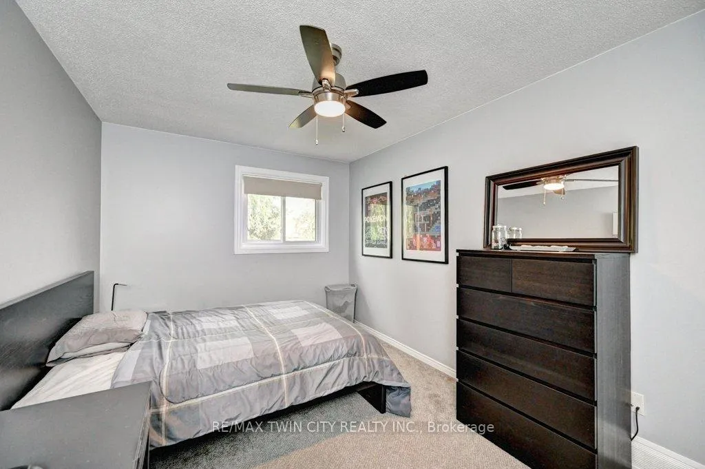 Photo 34 of 347 Bushview Crescent, Waterloo — HOMEH