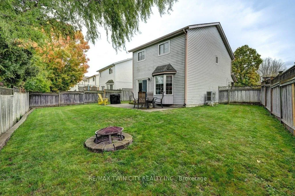 Photo 44 of 347 Bushview Crescent, Waterloo — HOMEH