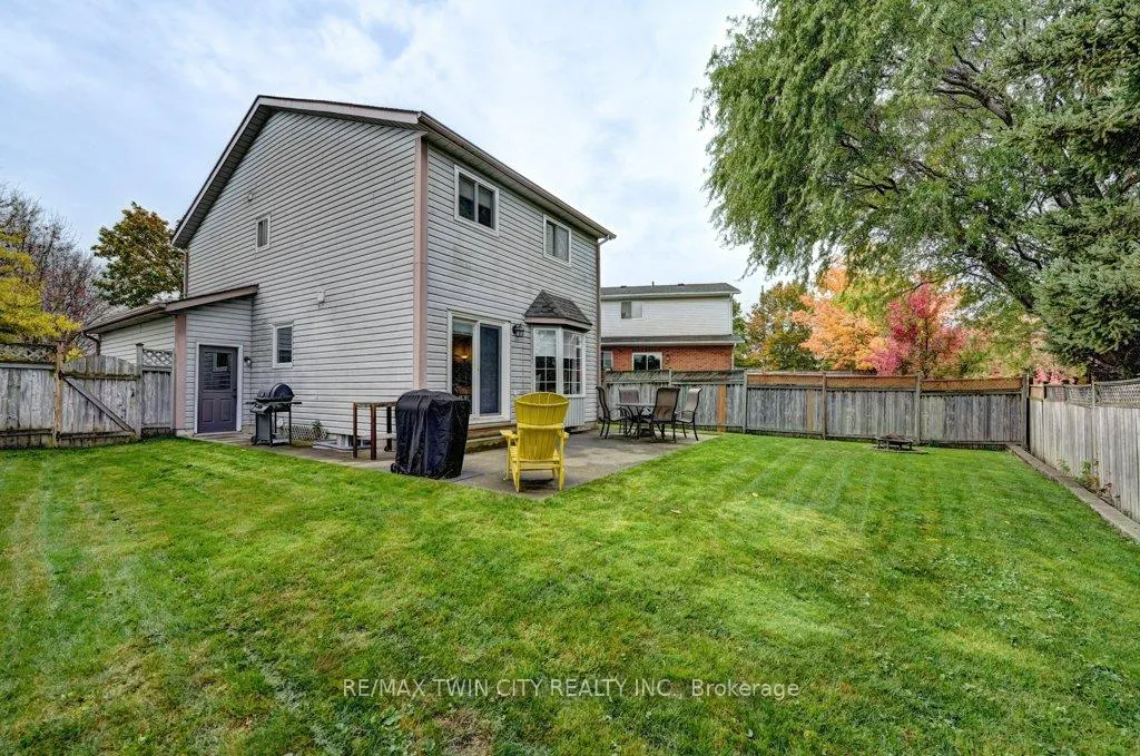 Photo 46 of 347 Bushview Crescent, Waterloo — HOMEH