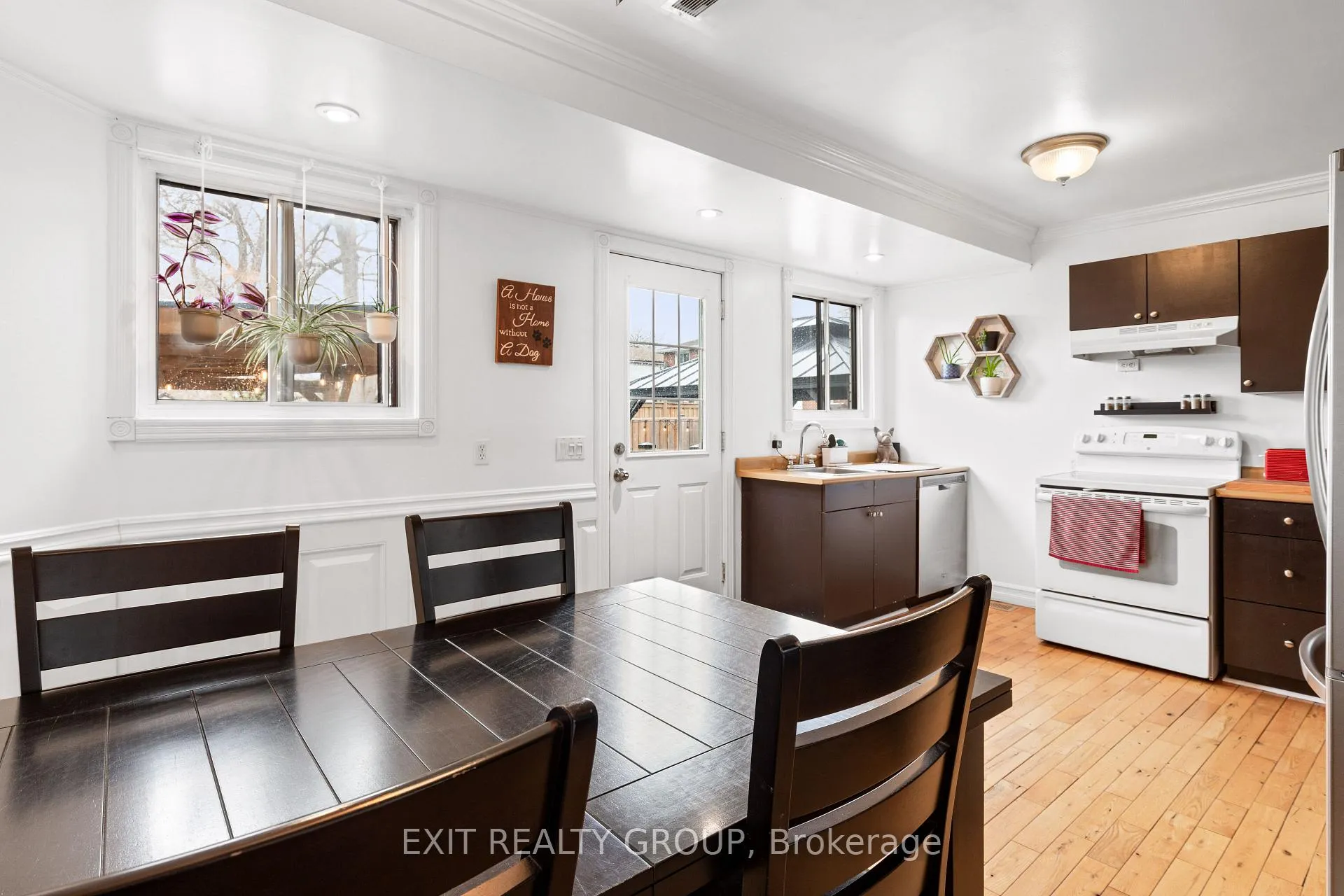 Photo 6 of 1122 Cedar Street, Oshawa, Lakeview — HOMEH