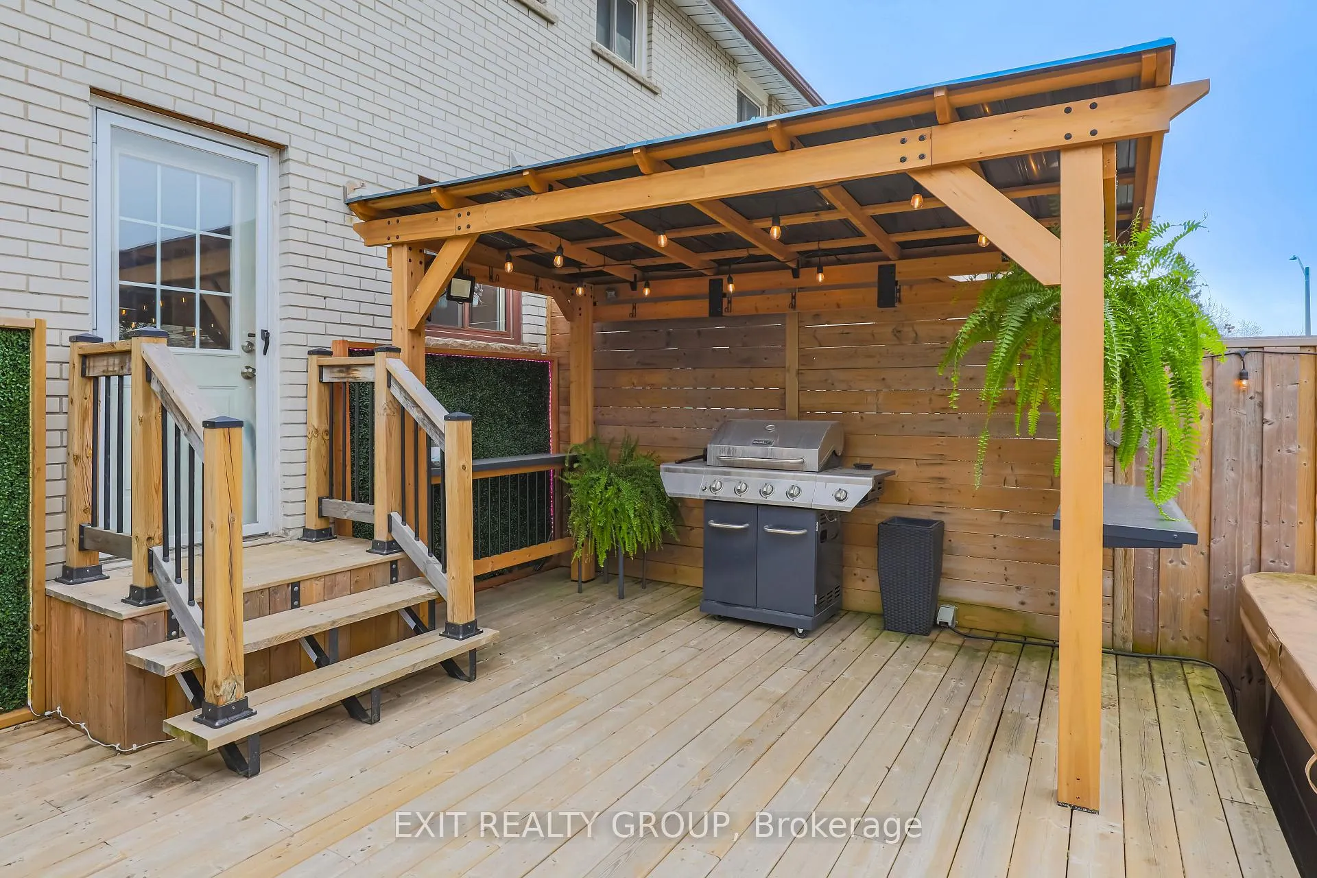 Photo 23 of 1122 Cedar Street, Oshawa, Lakeview — HOMEH