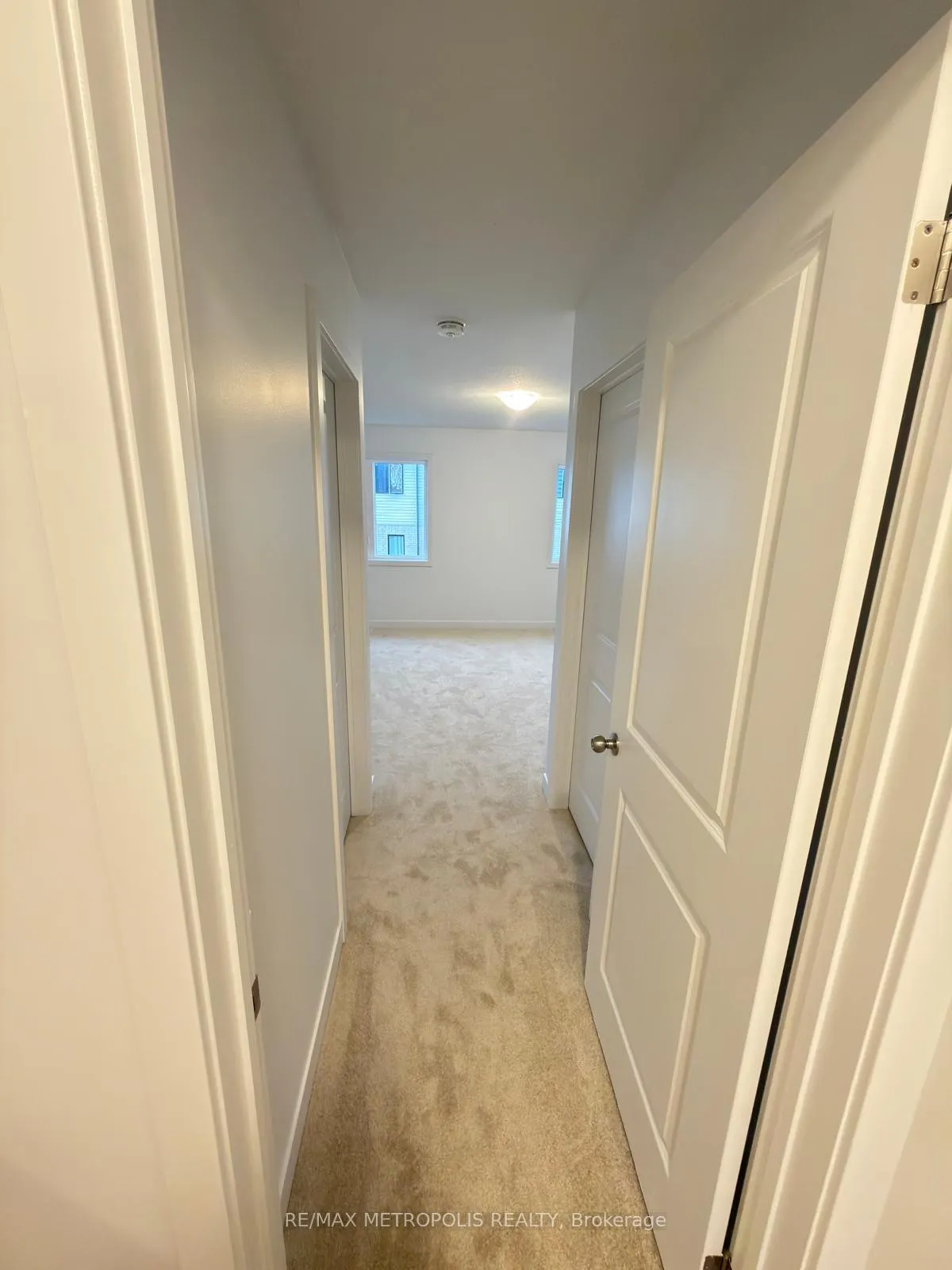 Photo 7 of 22 Oak Forest Common, Cambridge — HOMEH