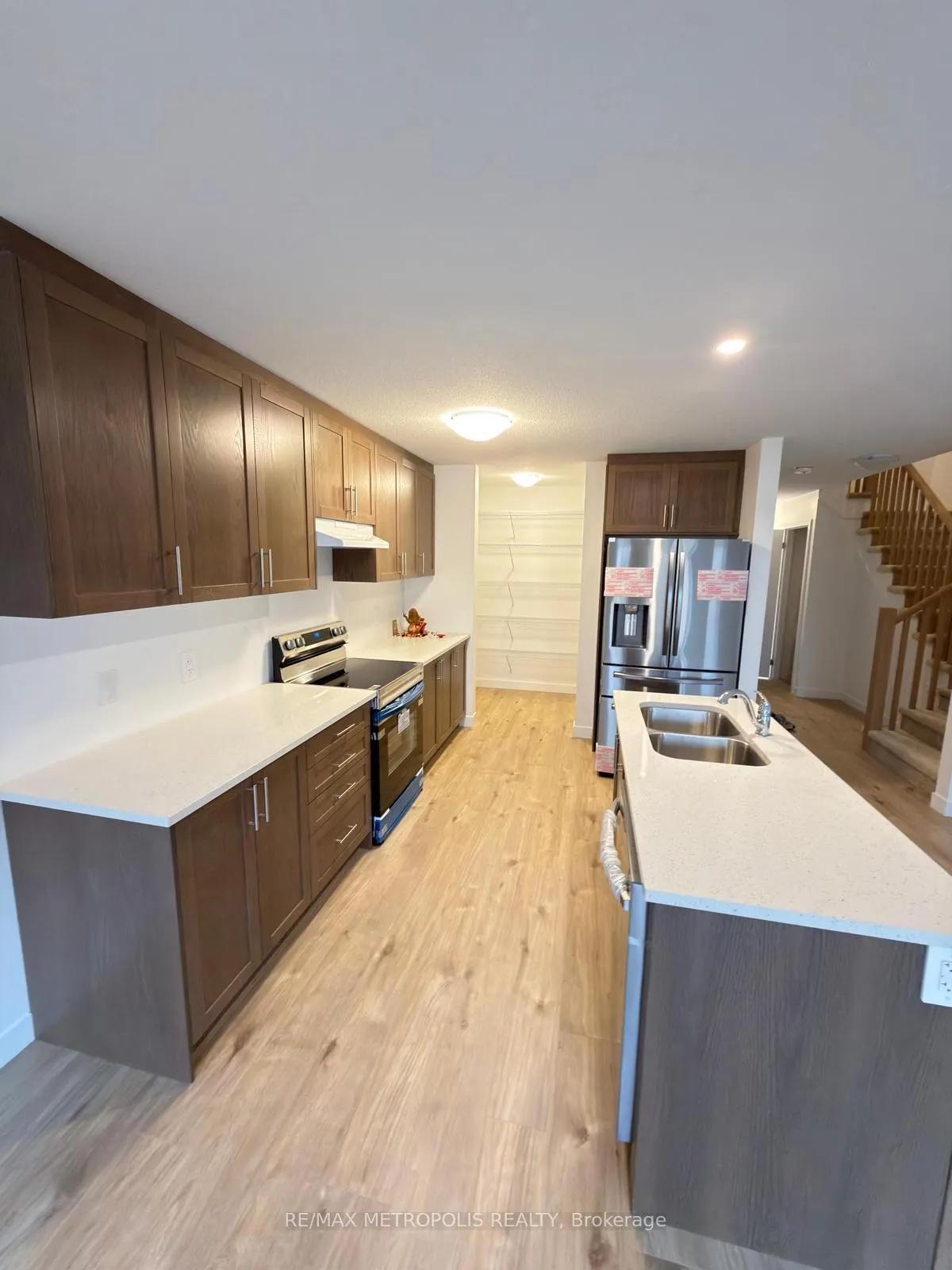 Photo 13 of 22 Oak Forest Common, Cambridge — HOMEH