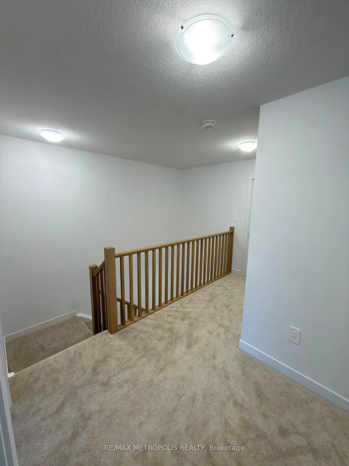 Photo 15 of 22 Oak Forest Common, Cambridge — HOMEH