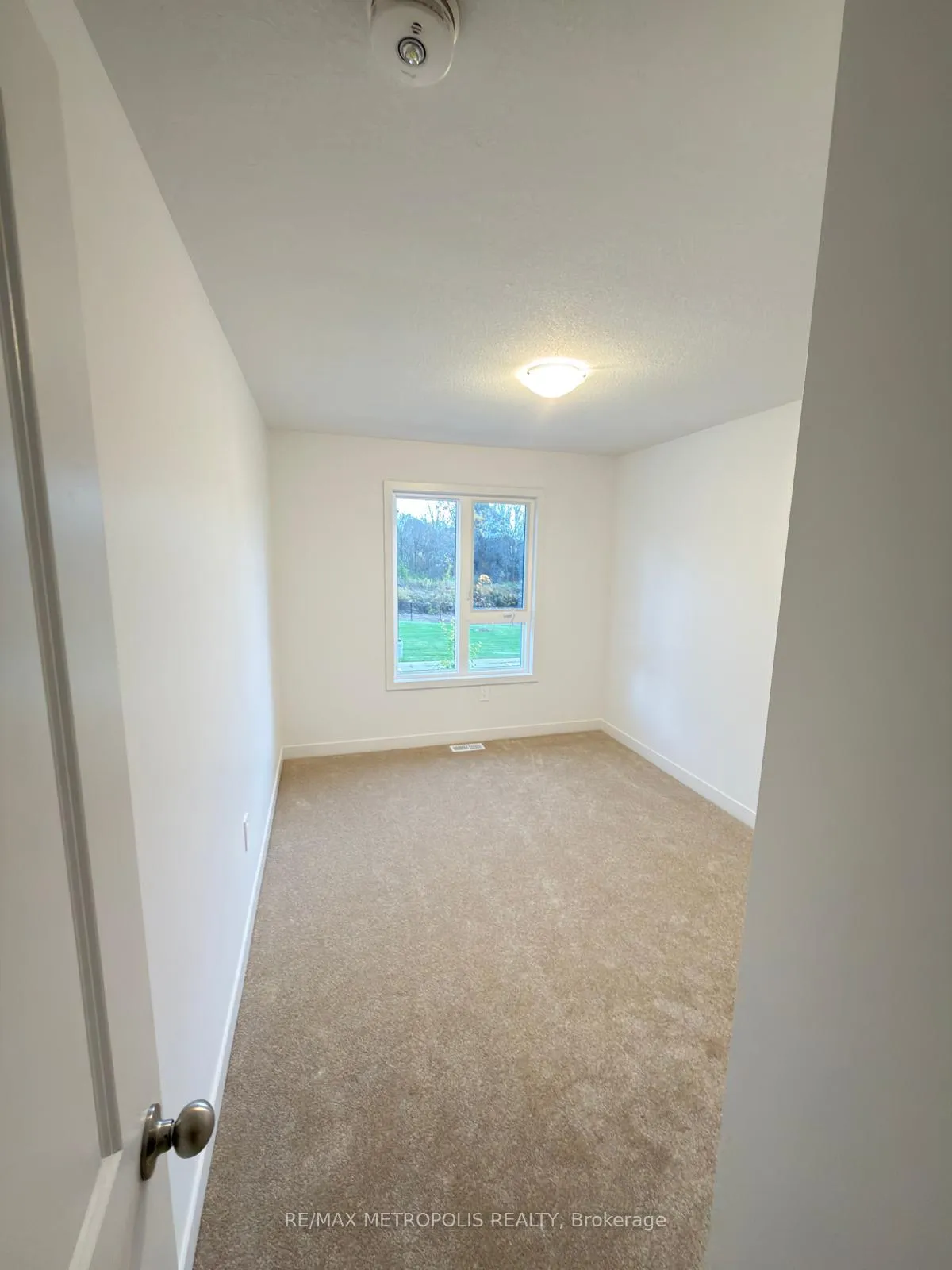 Photo 17 of 22 Oak Forest Common, Cambridge — HOMEH