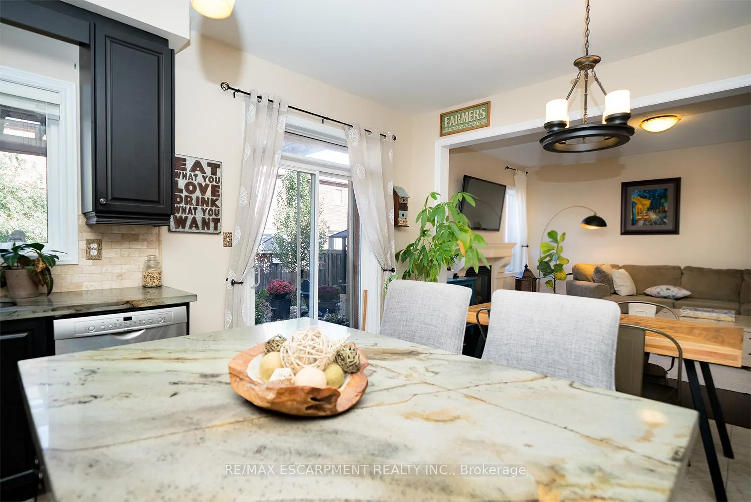 Photo 18 of 19 Humphrey Street, Hamilton, Waterdown — HOMEH