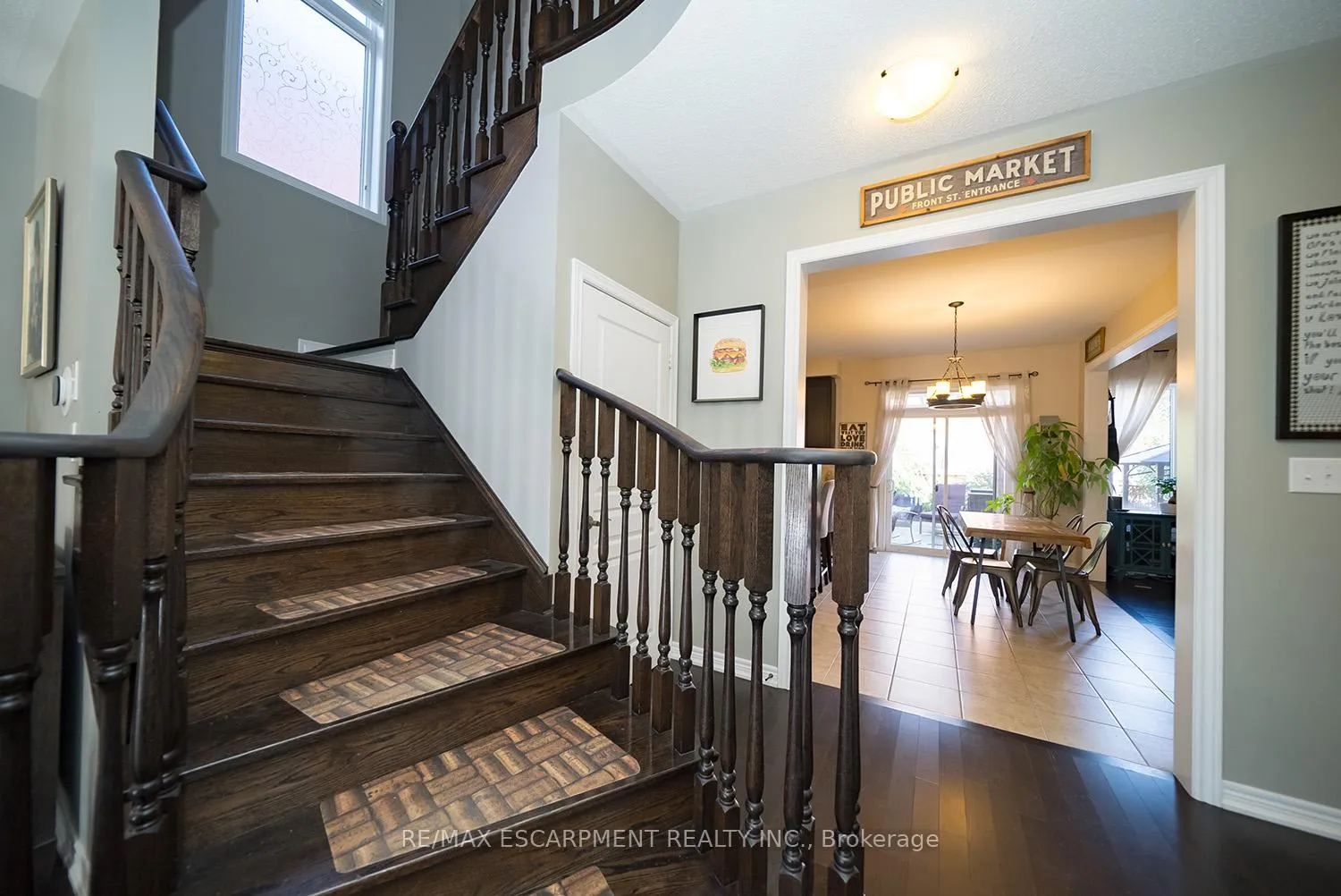Photo 21 of 19 Humphrey Street, Hamilton, Waterdown — HOMEH