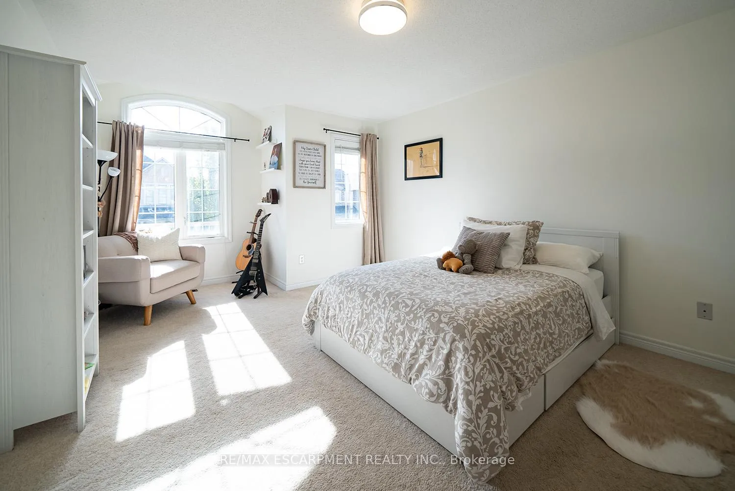 Photo 30 of 19 Humphrey Street, Hamilton, Waterdown — HOMEH