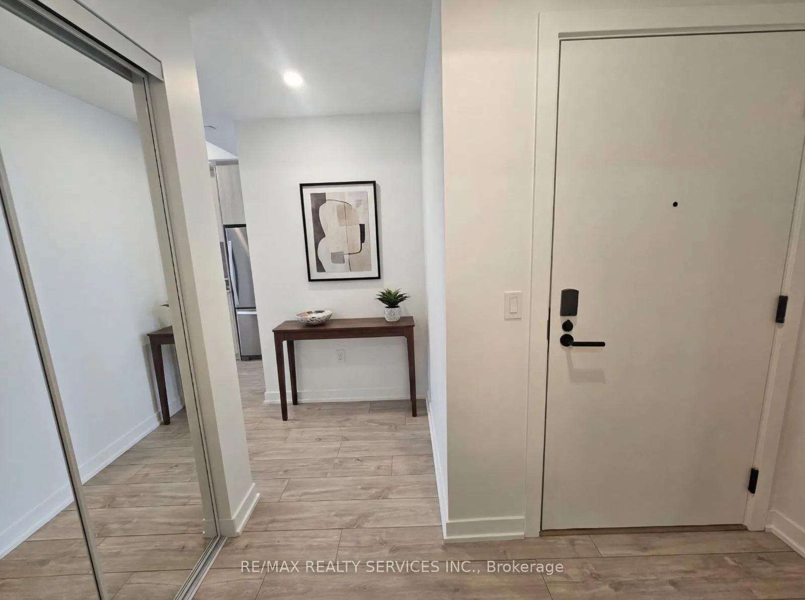 Photo 6 of Unit 510, 750 Whitlock Avenue, Milton, Cobban — HOMEH