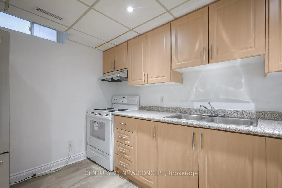 Photo 8 of Unit Bsmt, 258 Woodhall Road, Markham, Milliken Mills East — HOMEH