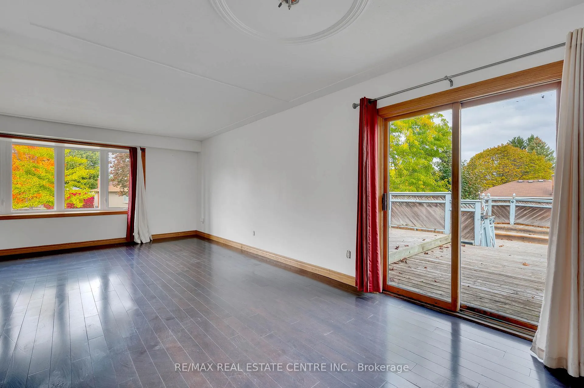 Photo 11 of 18 Kingston Crescent, Kitchener — HOMEH