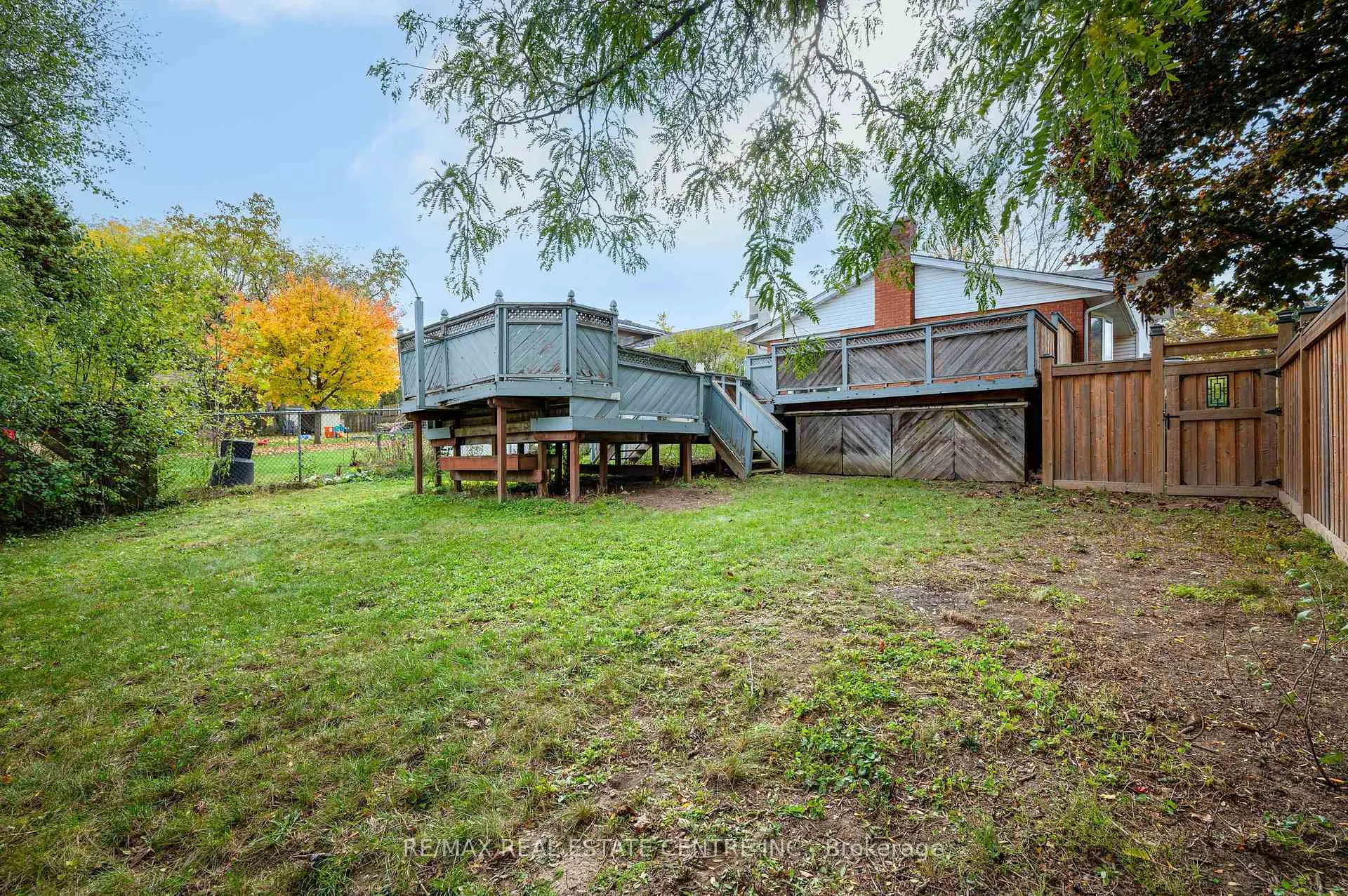 Photo 33 of 18 Kingston Crescent, Kitchener — HOMEH