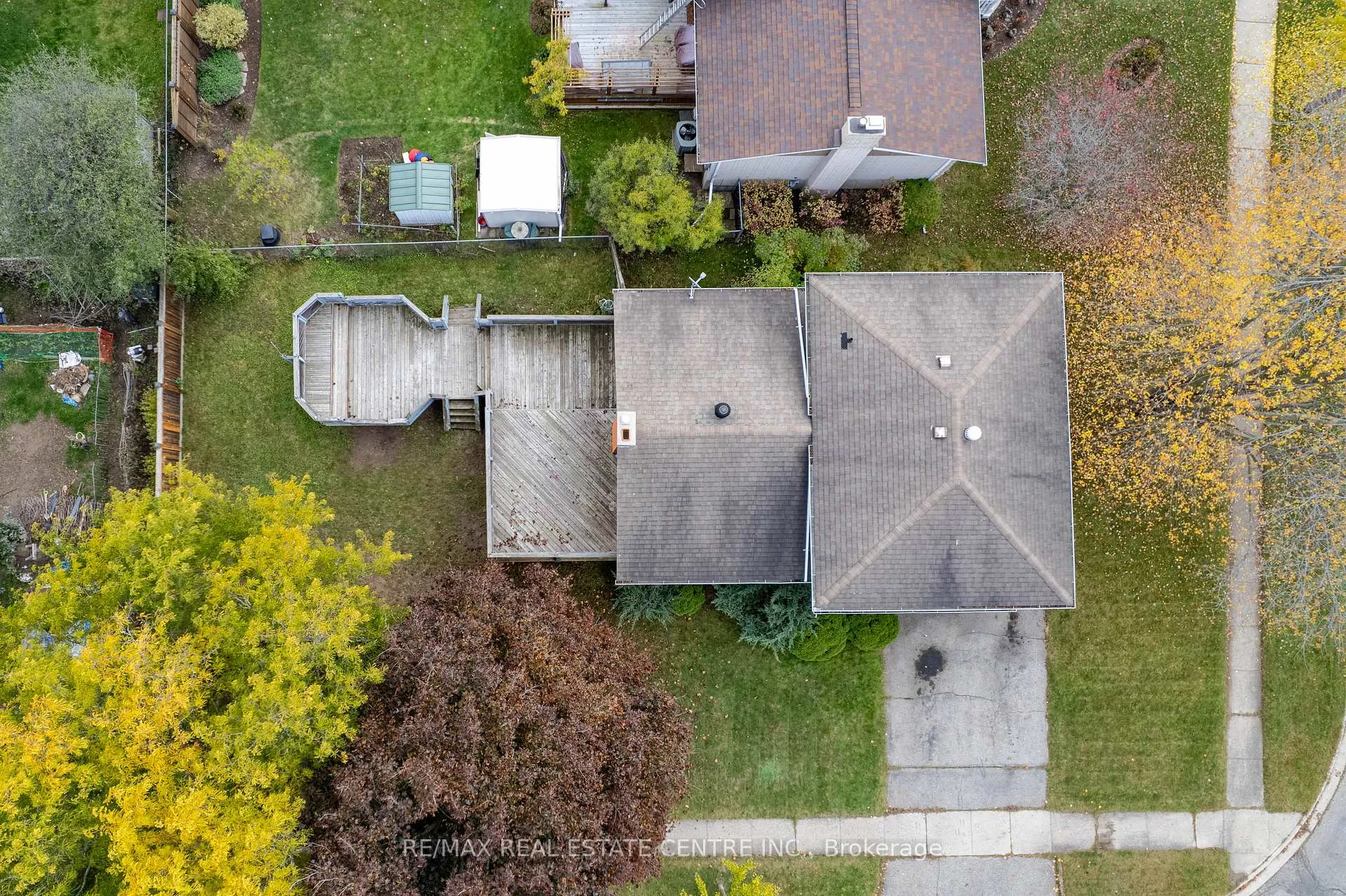 Photo 36 of 18 Kingston Crescent, Kitchener — HOMEH