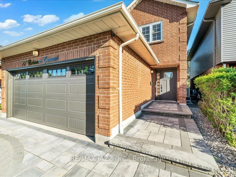 Photo 2 of 77 Robinson Crescent, Whitby, Pringle Creek — HOMEH