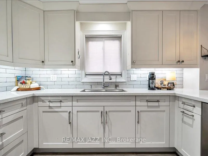 Photo 7 of 77 Robinson Crescent, Whitby, Pringle Creek — HOMEH