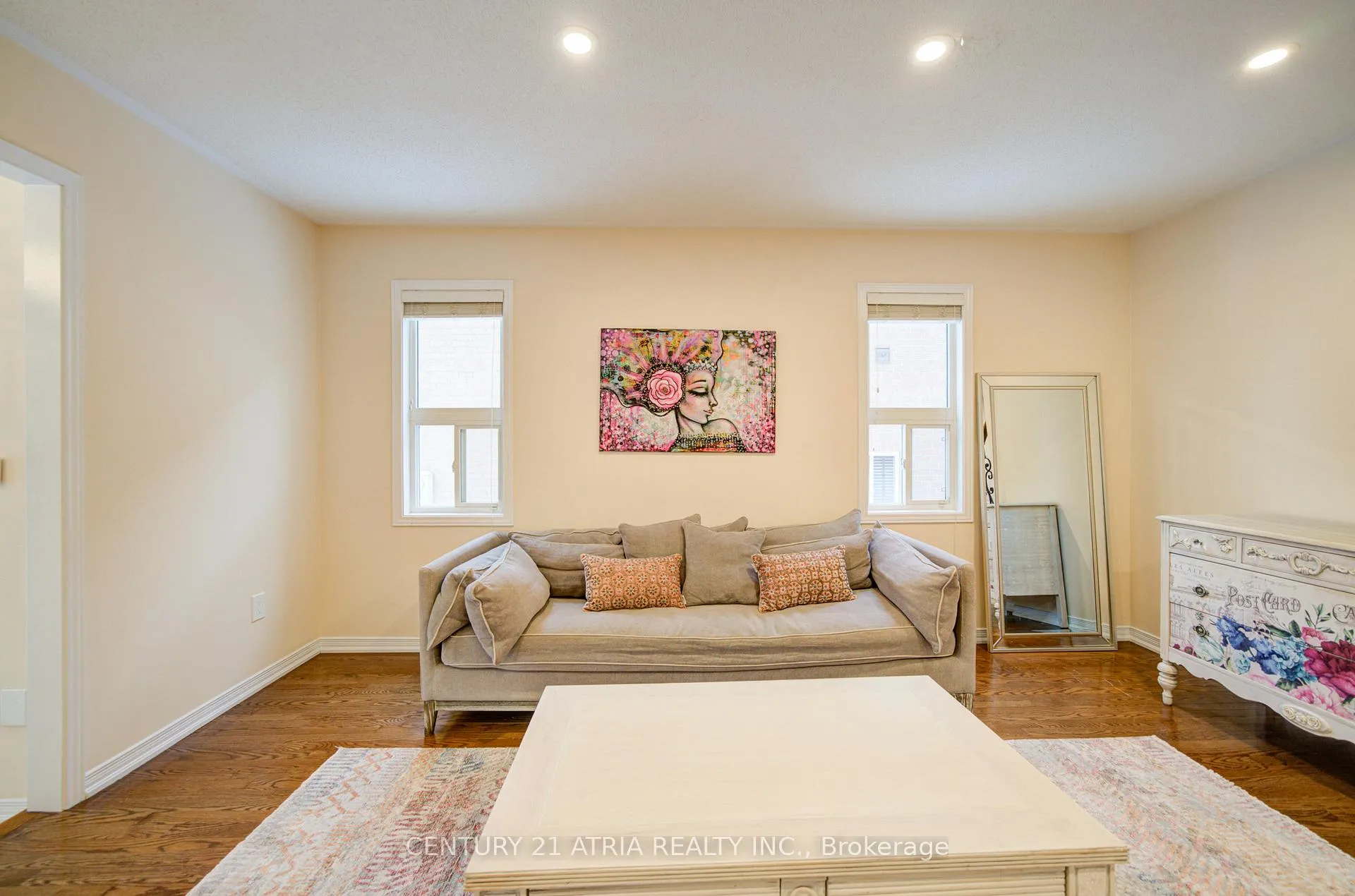 Photo 7 of 73 Starr Crescent, Aurora, Bayview Northeast — HOMEH