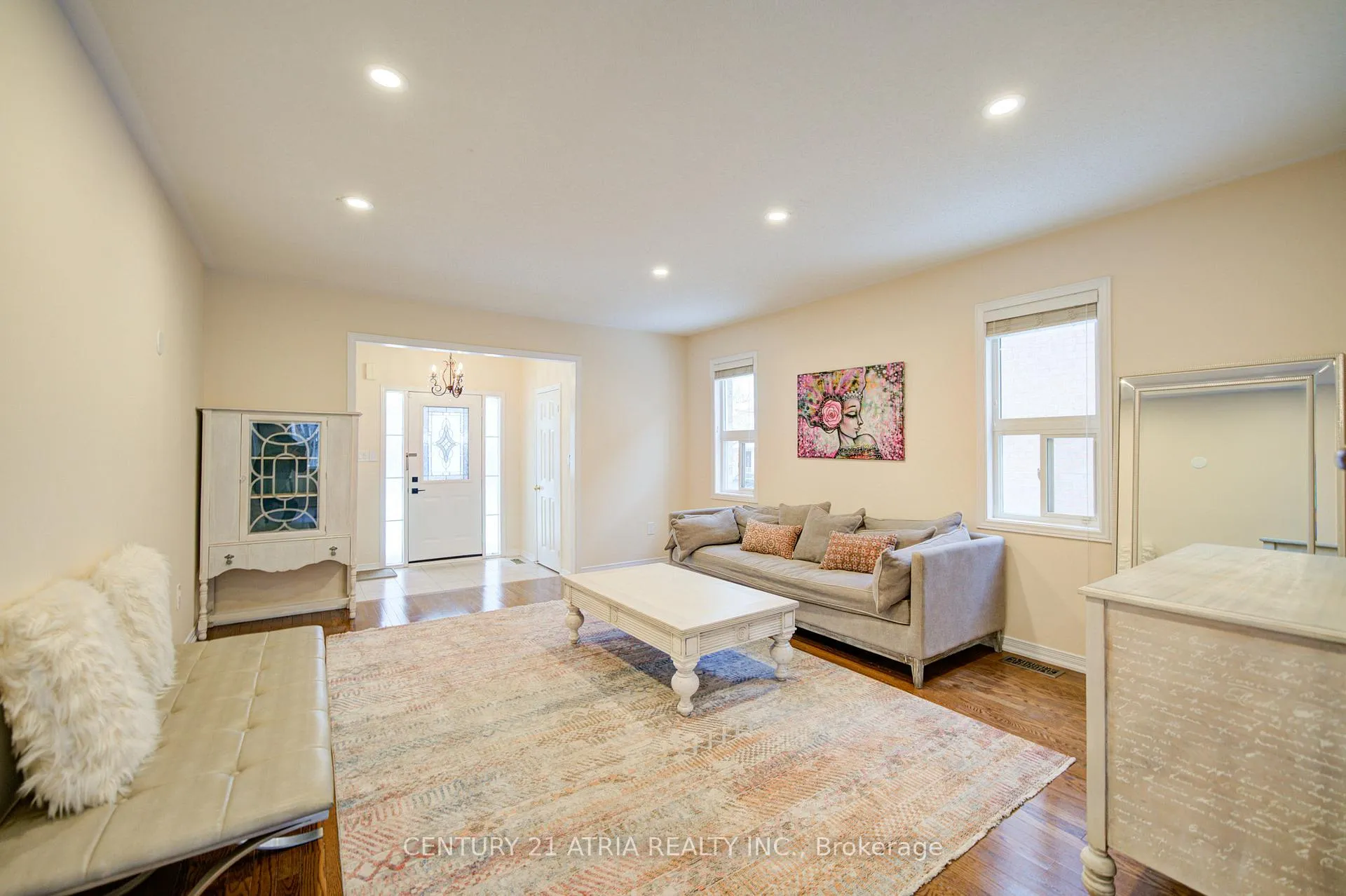 Photo 9 of 73 Starr Crescent, Aurora, Bayview Northeast — HOMEH