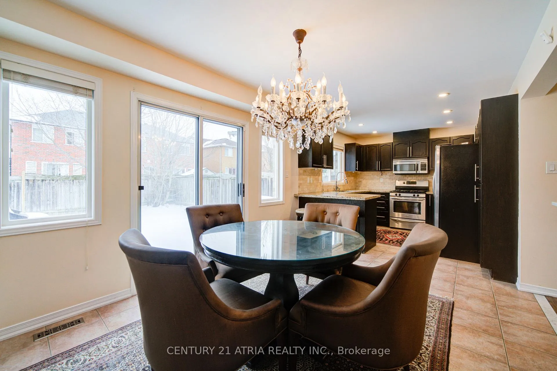 Photo 10 of 73 Starr Crescent, Aurora, Bayview Northeast — HOMEH