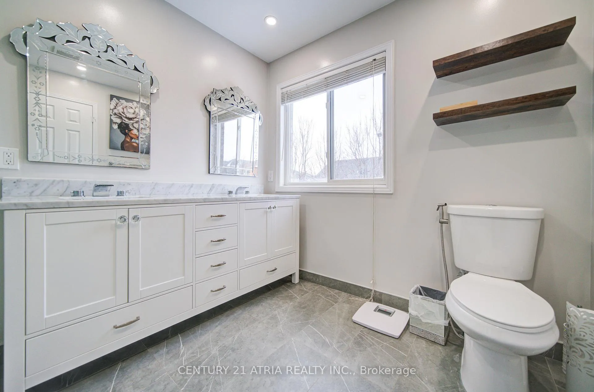 Photo 19 of 73 Starr Crescent, Aurora, Bayview Northeast — HOMEH