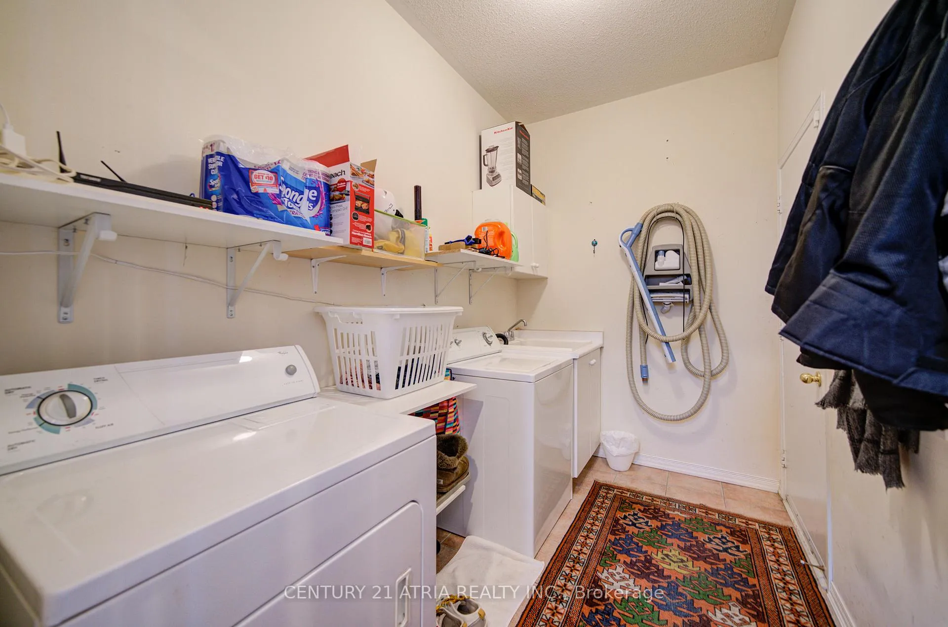 Photo 31 of 73 Starr Crescent, Aurora, Bayview Northeast — HOMEH