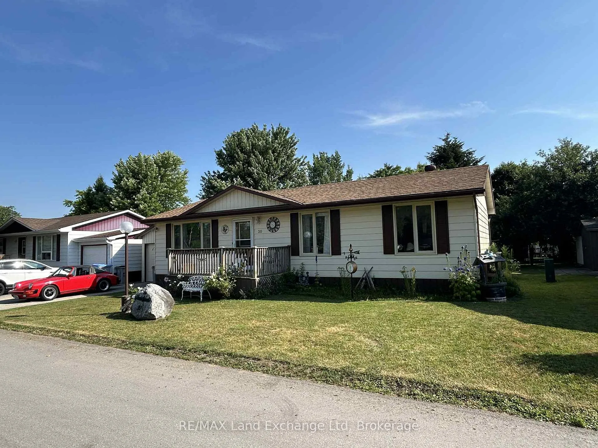 Front of Unit 30, 39724 Amberley Road