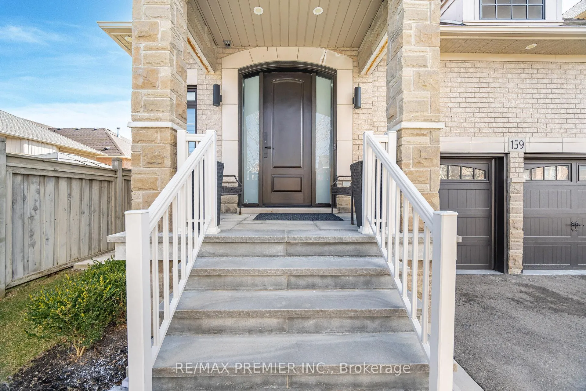 Photo 3 of 159 Lormel Gate, Vaughan, Vellore Village — HOMEH