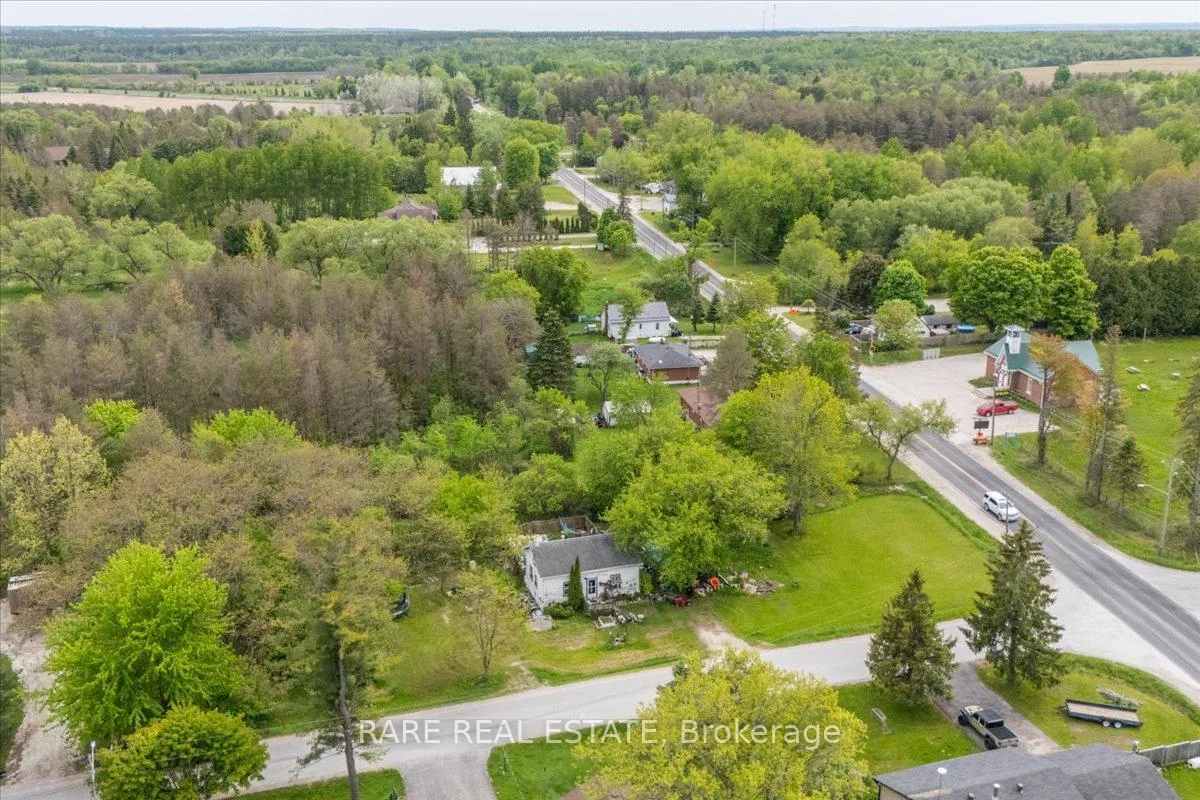 Photo 4 of 4879 Sunnidale Con. 2 Road, Clearview, Brentwood — HOMEH
