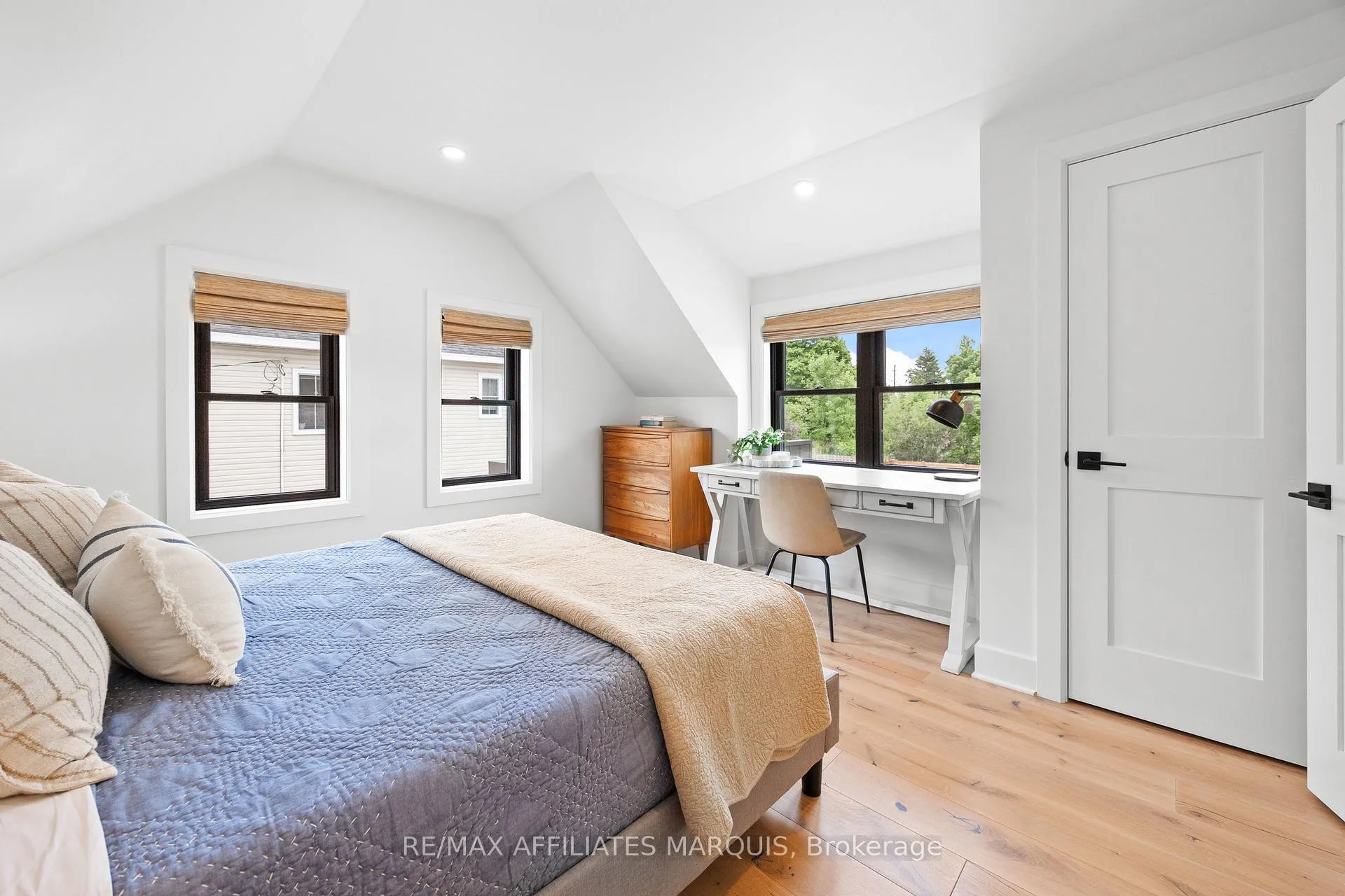 Photo 34 of 20 Grant Street, Perth — HOMEH