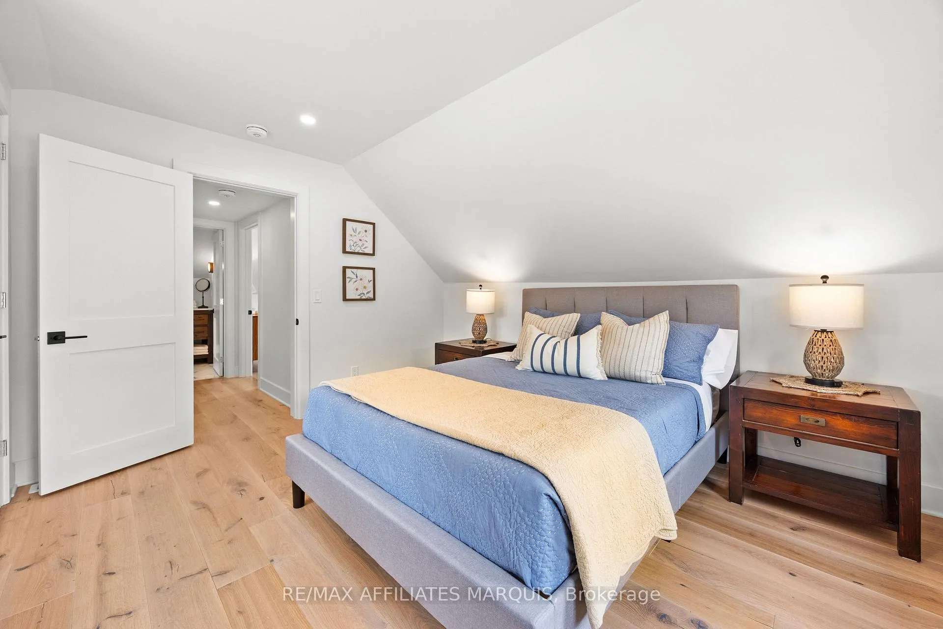 Photo 35 of 20 Grant Street, Perth — HOMEH