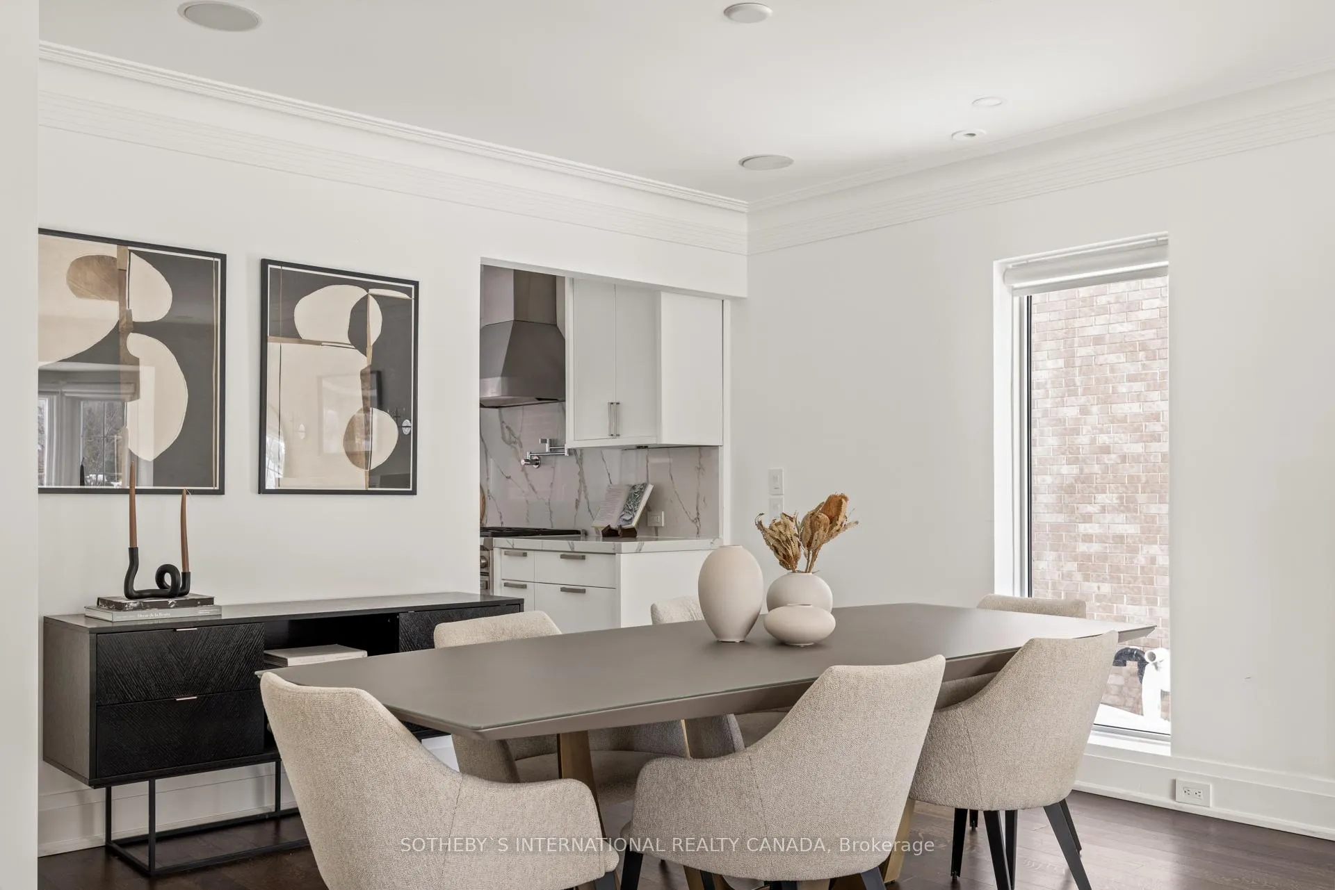 Photo 8 of 208 Hillhurst Boulevard, Toronto, Bedford Park-Nortown — HOMEH