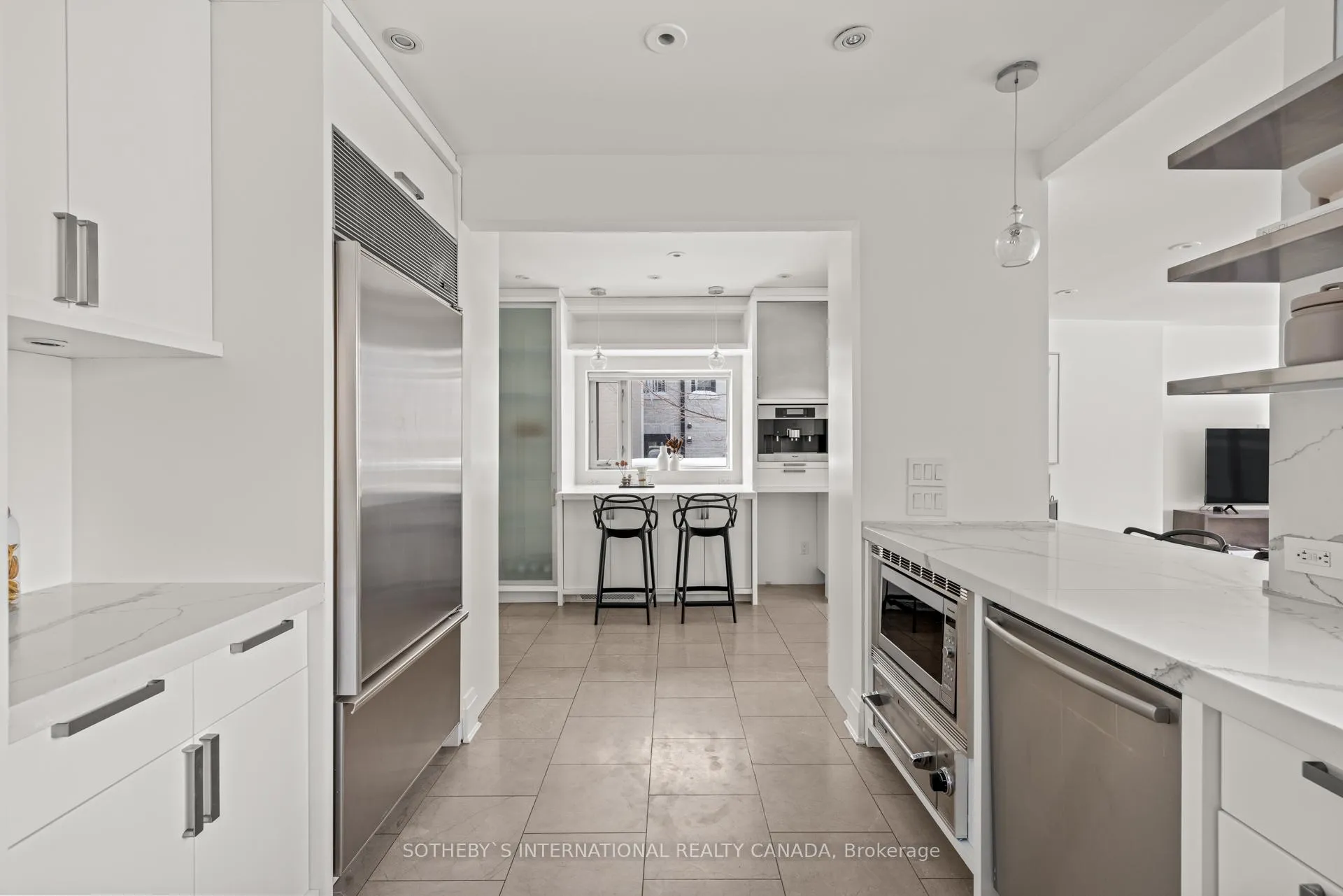 Photo 12 of 208 Hillhurst Boulevard, Toronto, Bedford Park-Nortown — HOMEH