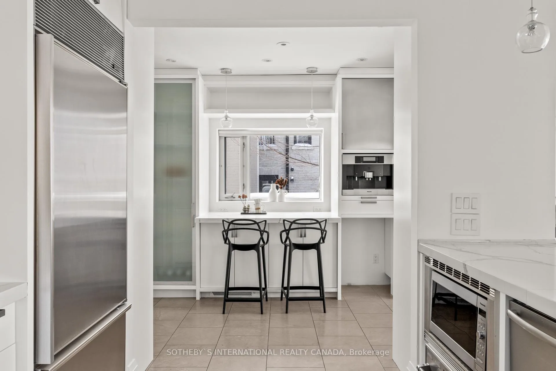 Photo 14 of 208 Hillhurst Boulevard, Toronto, Bedford Park-Nortown — HOMEH