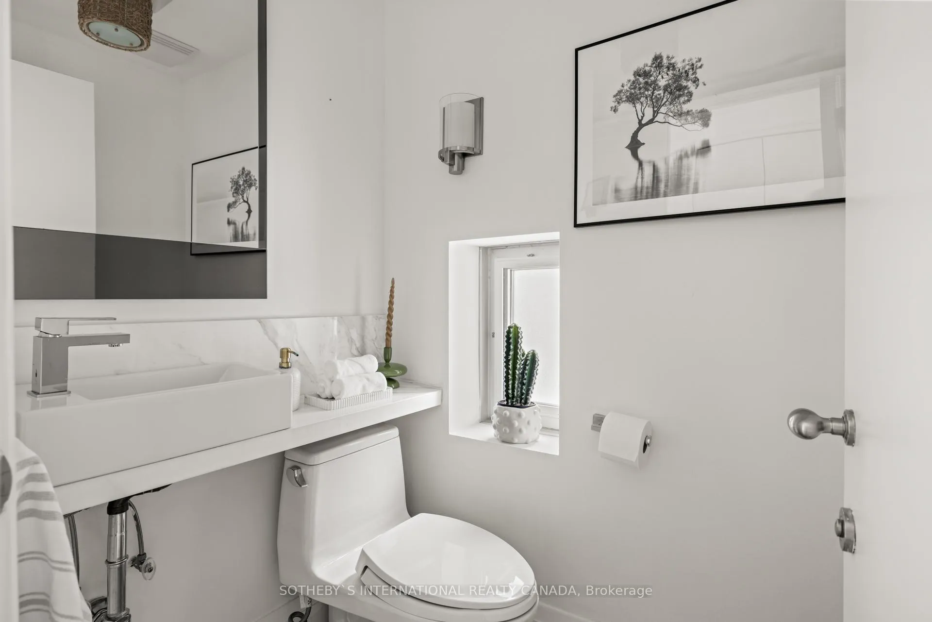 Photo 20 of 208 Hillhurst Boulevard, Toronto, Bedford Park-Nortown — HOMEH