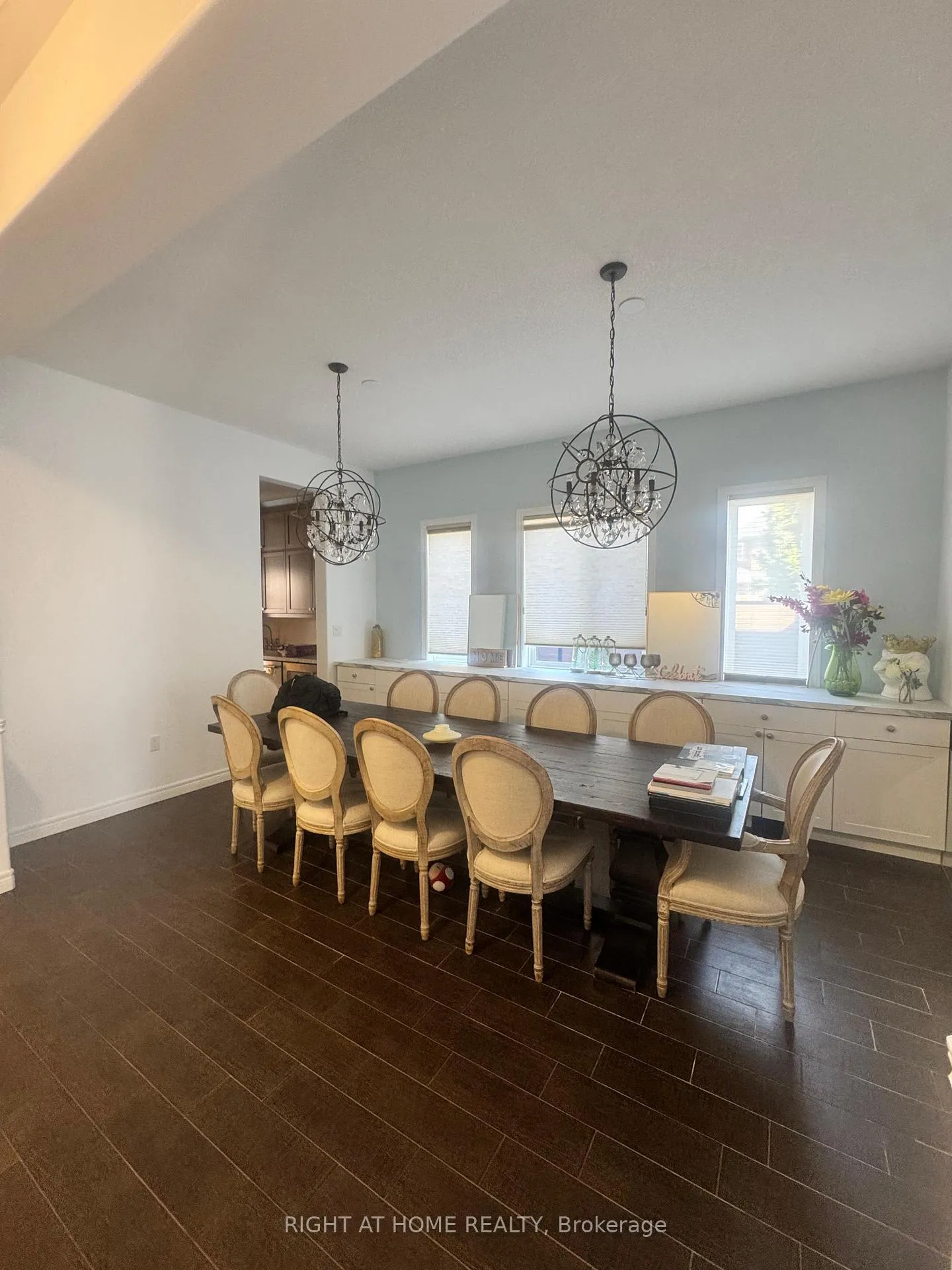 Photo 13 of 95 Hidden Ridge Crescent, Hamilton, Rural Glanbrook — HOMEH