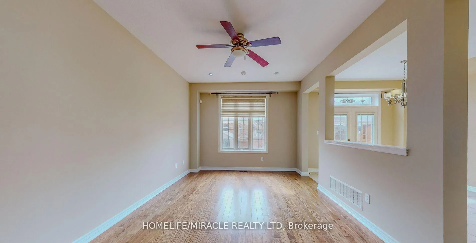 Photo 35 of 37 Sadielou Boulevard, Hamilton, Waterdown — HOMEH