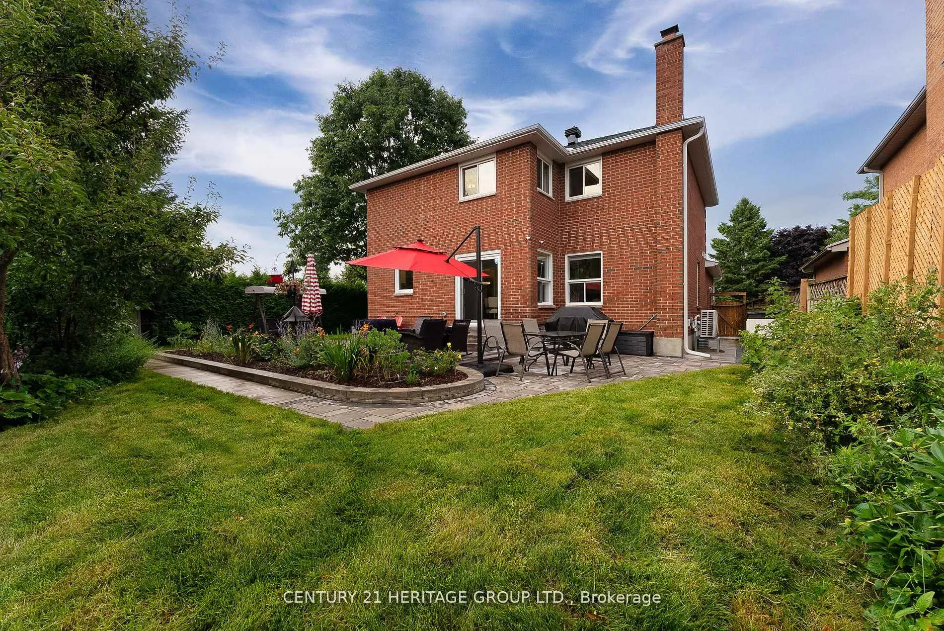 Photo 5 of 28 Balliston Road, Barrie, West Bayfield — HOMEH