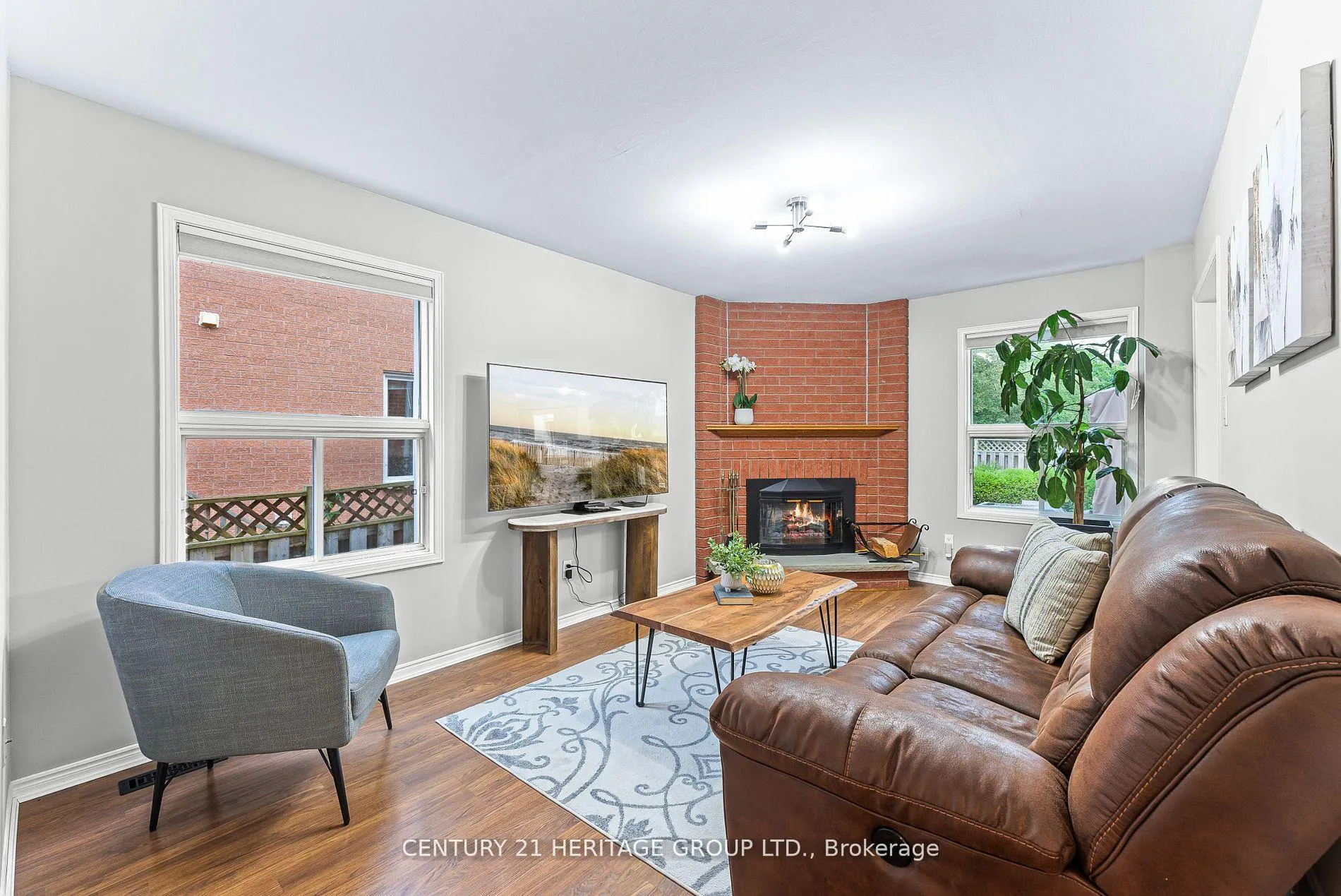 Photo 7 of 28 Balliston Road, Barrie, West Bayfield — HOMEH