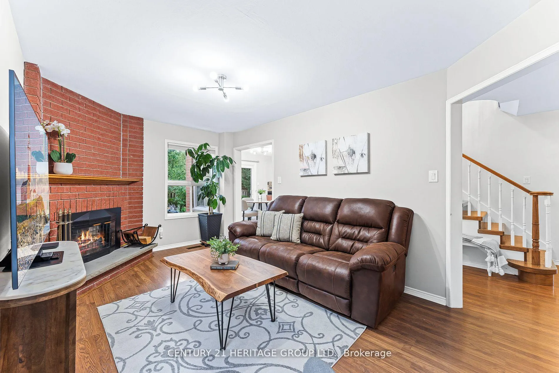 Photo 8 of 28 Balliston Road, Barrie, West Bayfield — HOMEH